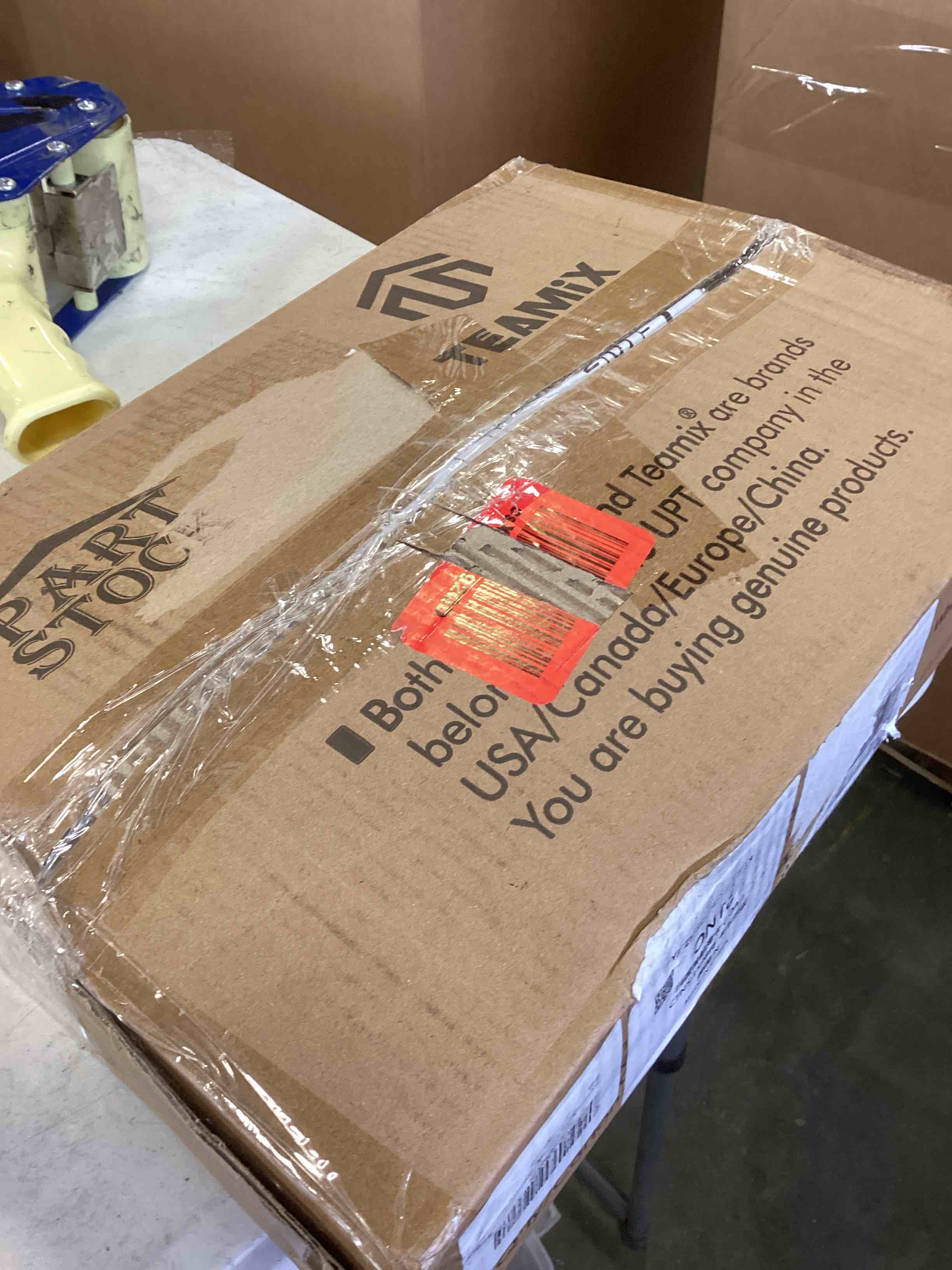 https://s3.amazonaws.com/lotting-images-prod/bidfta/YEL6220559_1713877404434.jpeg