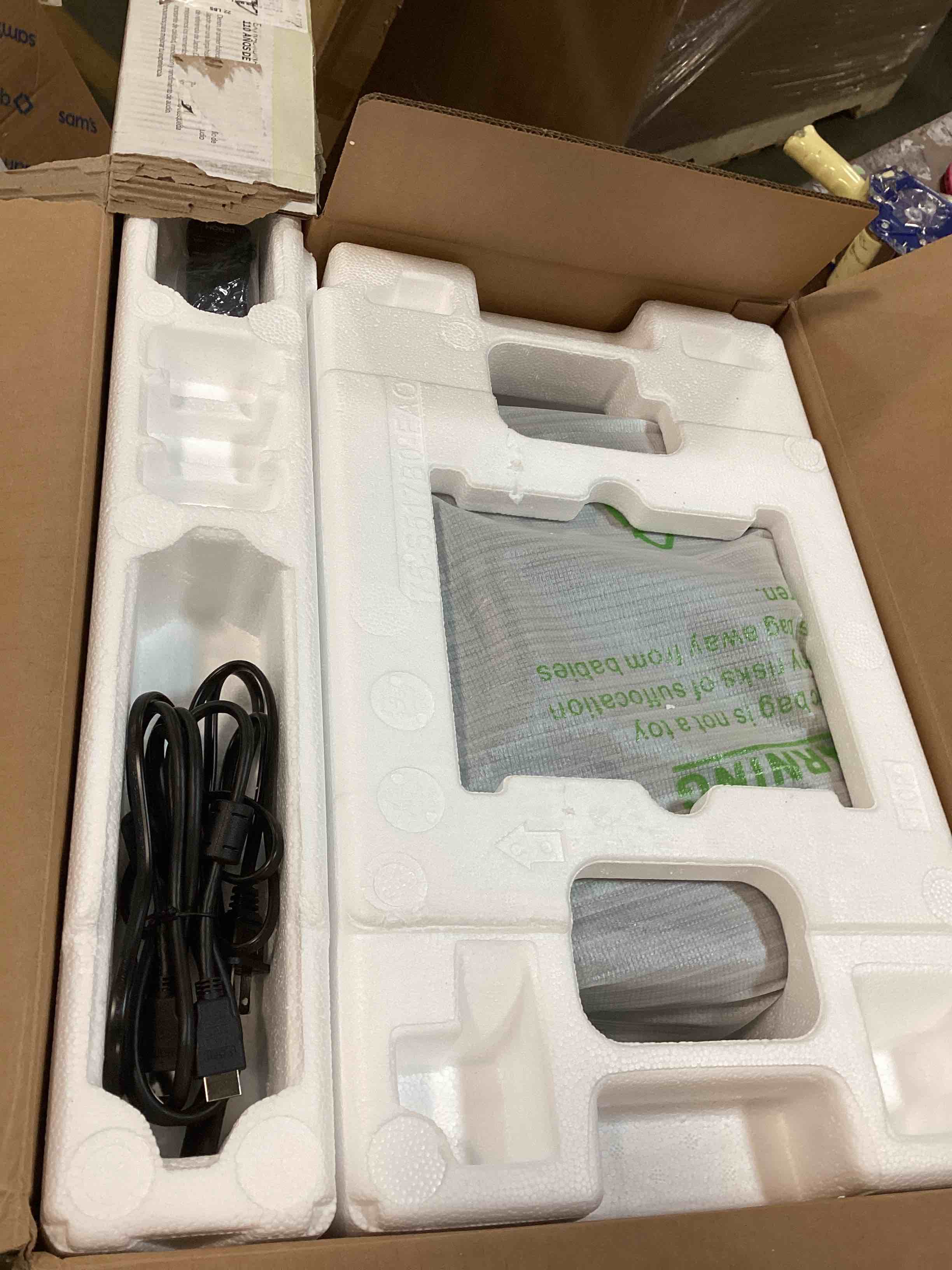 https://s3.amazonaws.com/lotting-images-prod/bidfta/YEL6221033_1713440969305.jpeg