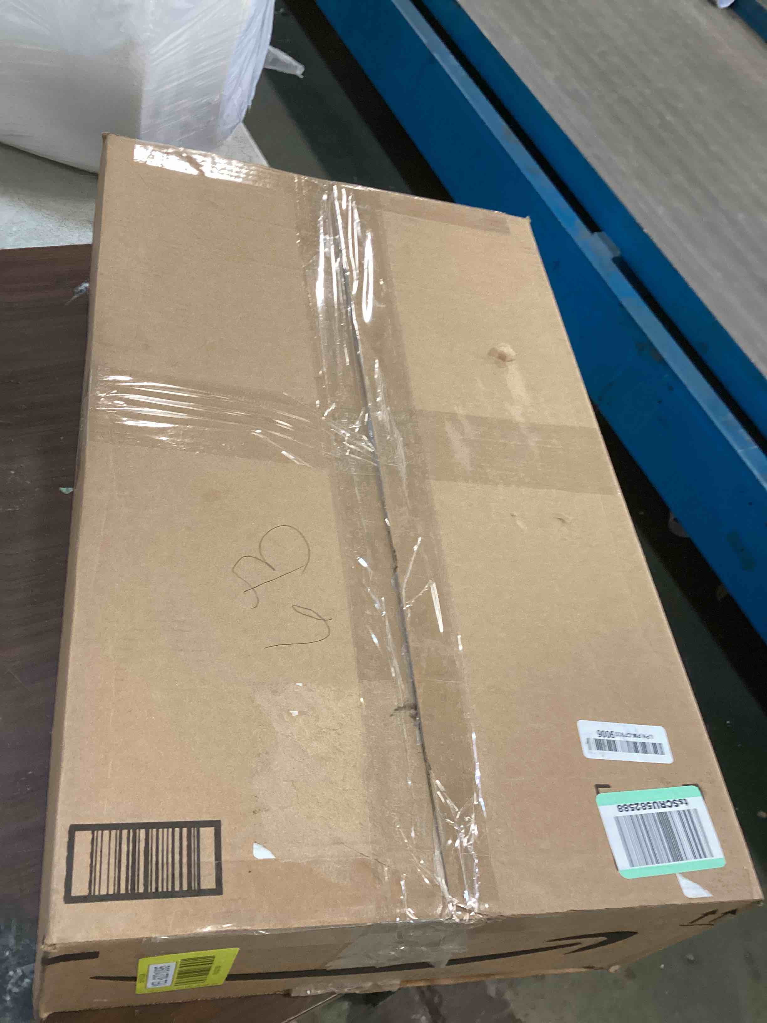 https://s3.amazonaws.com/lotting-images-prod/bidfta/YEL6221095_1713451421736.jpeg