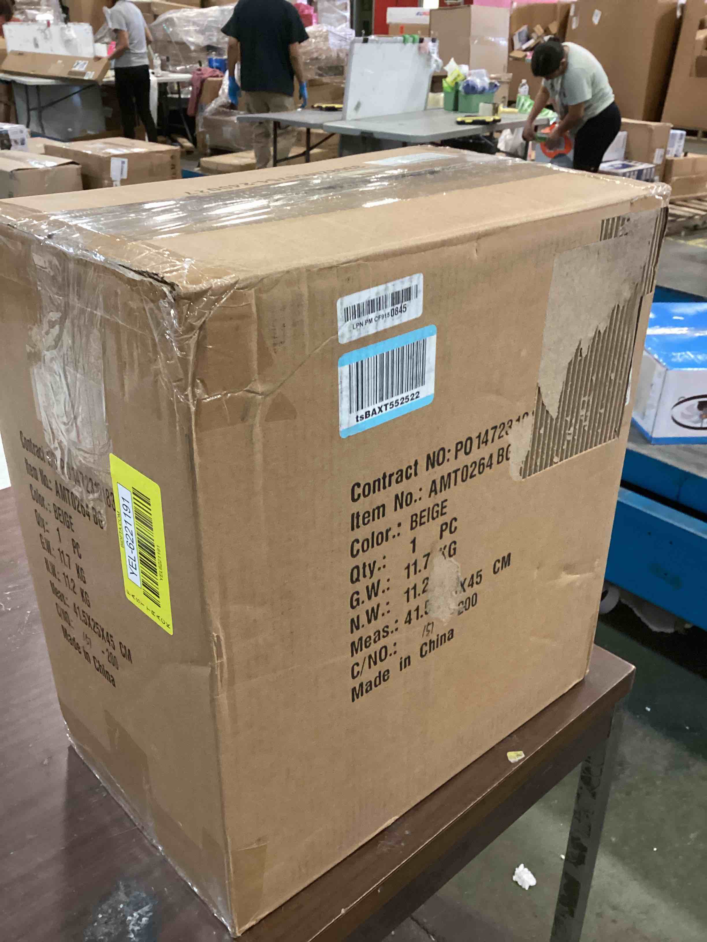 https://s3.amazonaws.com/lotting-images-prod/bidfta/YEL6221191_1713466382883.jpeg