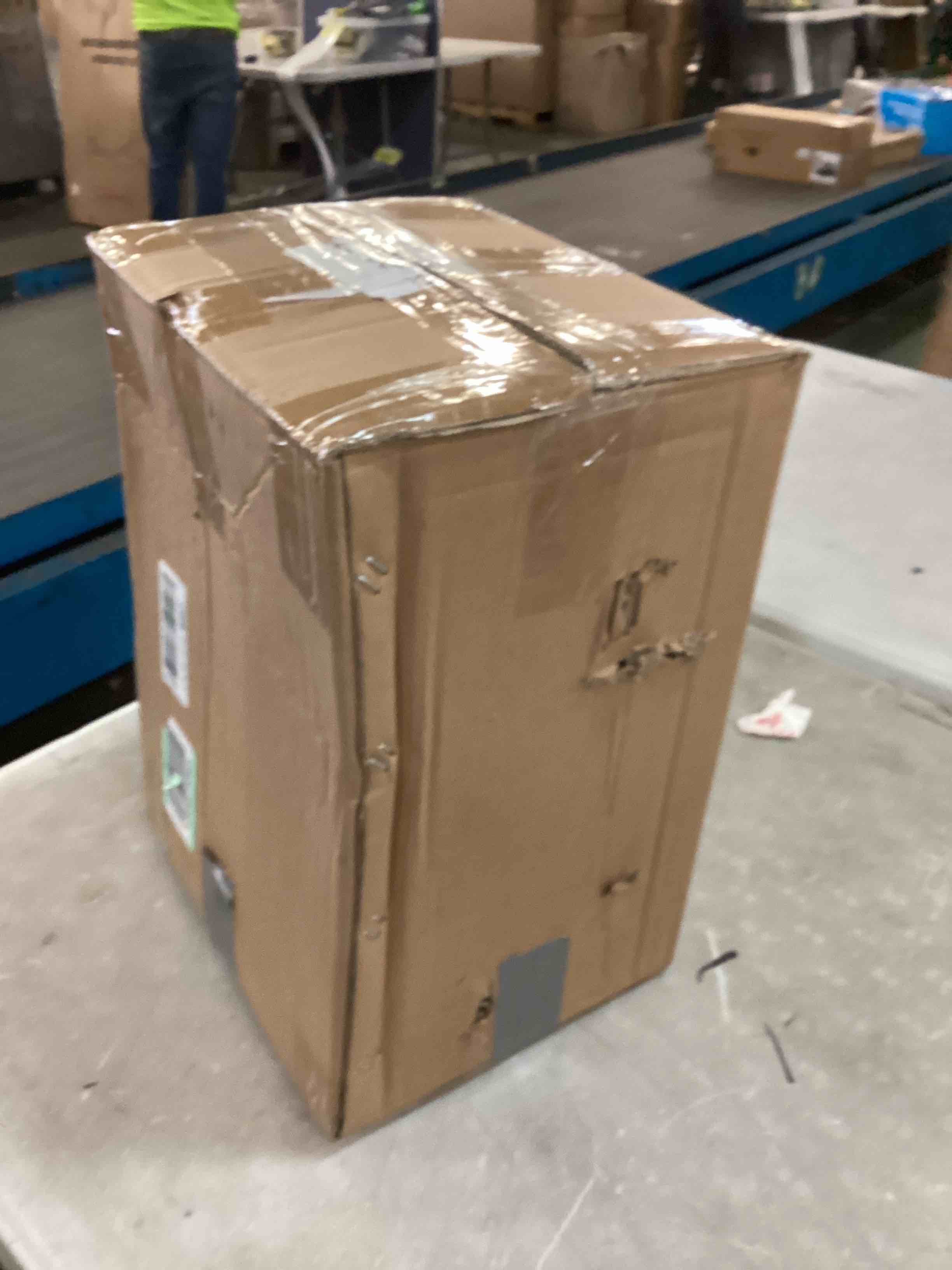 https://s3.amazonaws.com/lotting-images-prod/bidfta/YEL6221373_1713541897917.jpeg