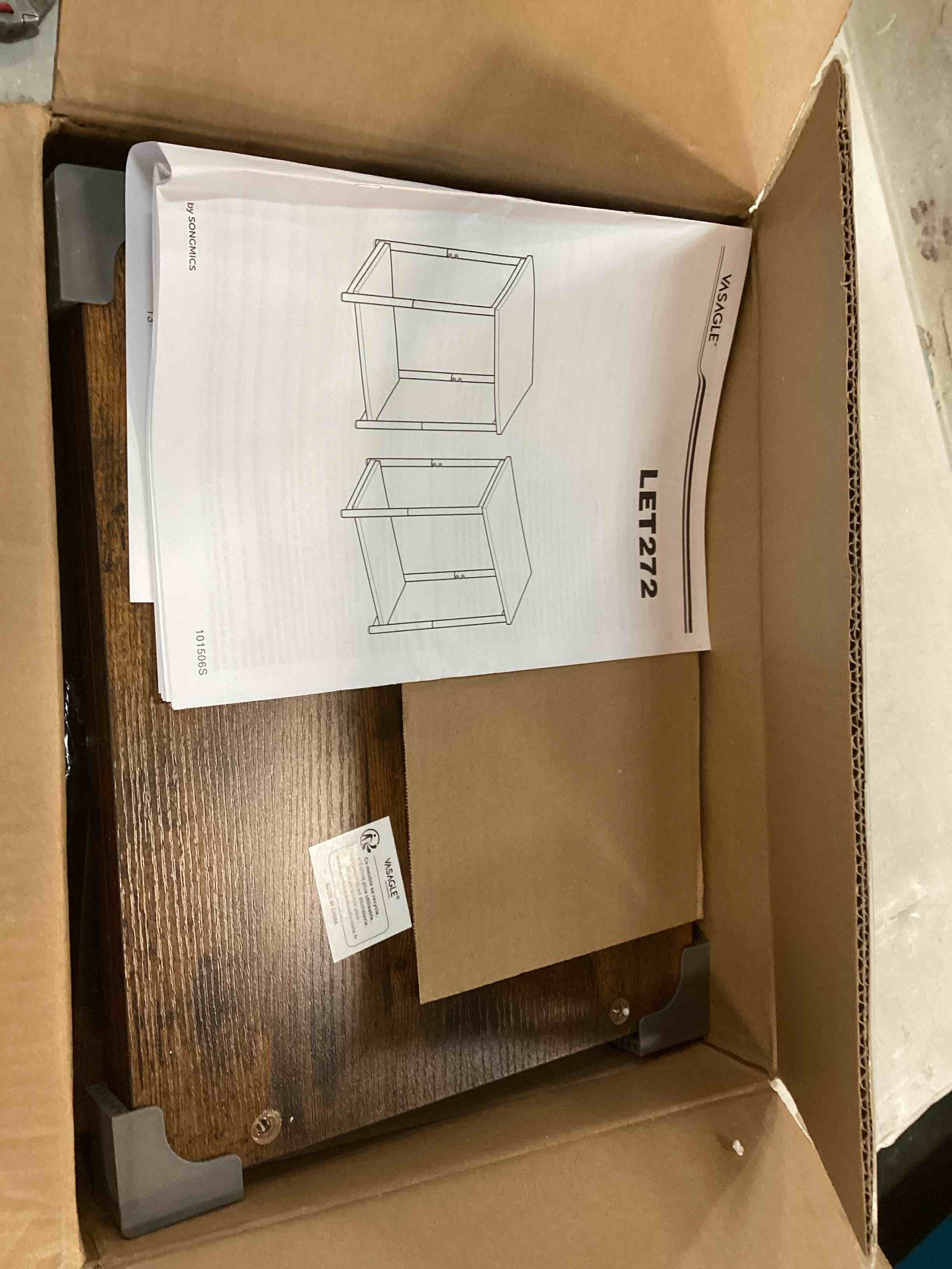https://s3.amazonaws.com/lotting-images-prod/bidfta/YEL6221656_1713799629816.jpeg
