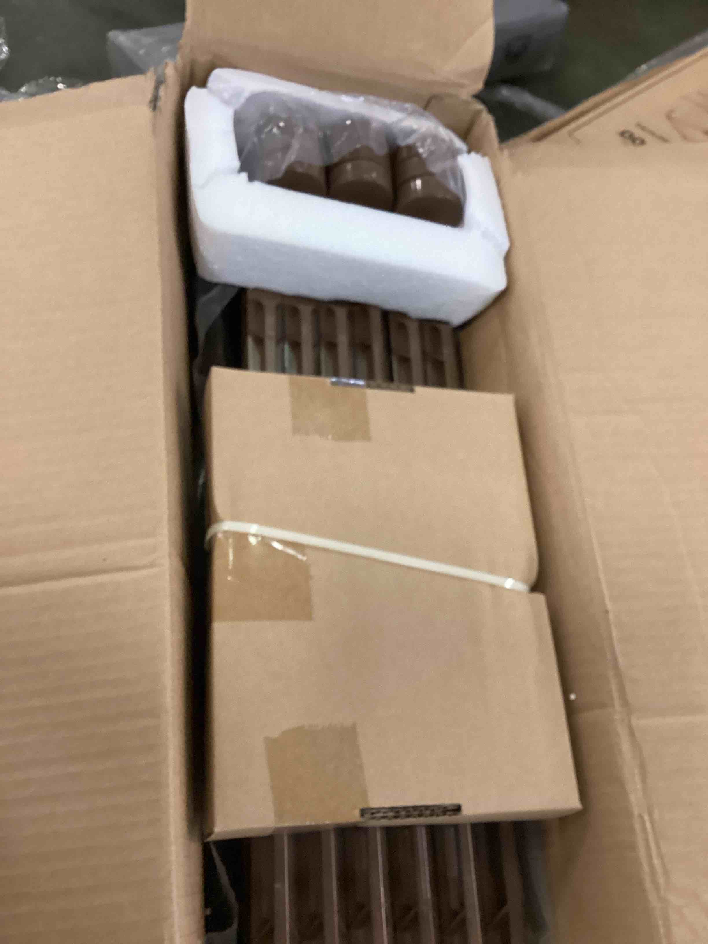 https://s3.amazonaws.com/lotting-images-prod/bidfta/YEL6221945_1713976106313.jpeg