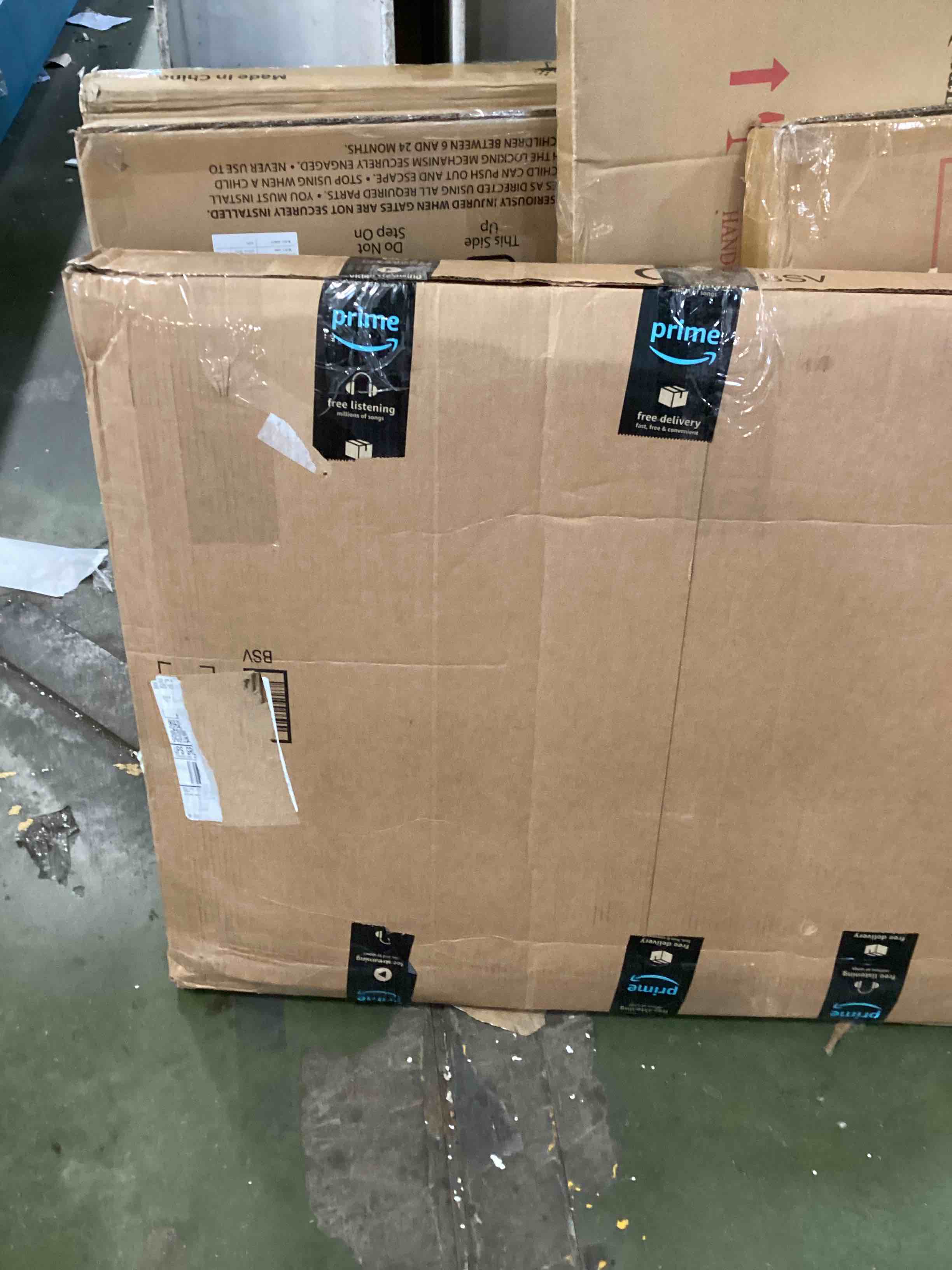 https://s3.amazonaws.com/lotting-images-prod/bidfta/YEL6221979_1713983709871.jpeg