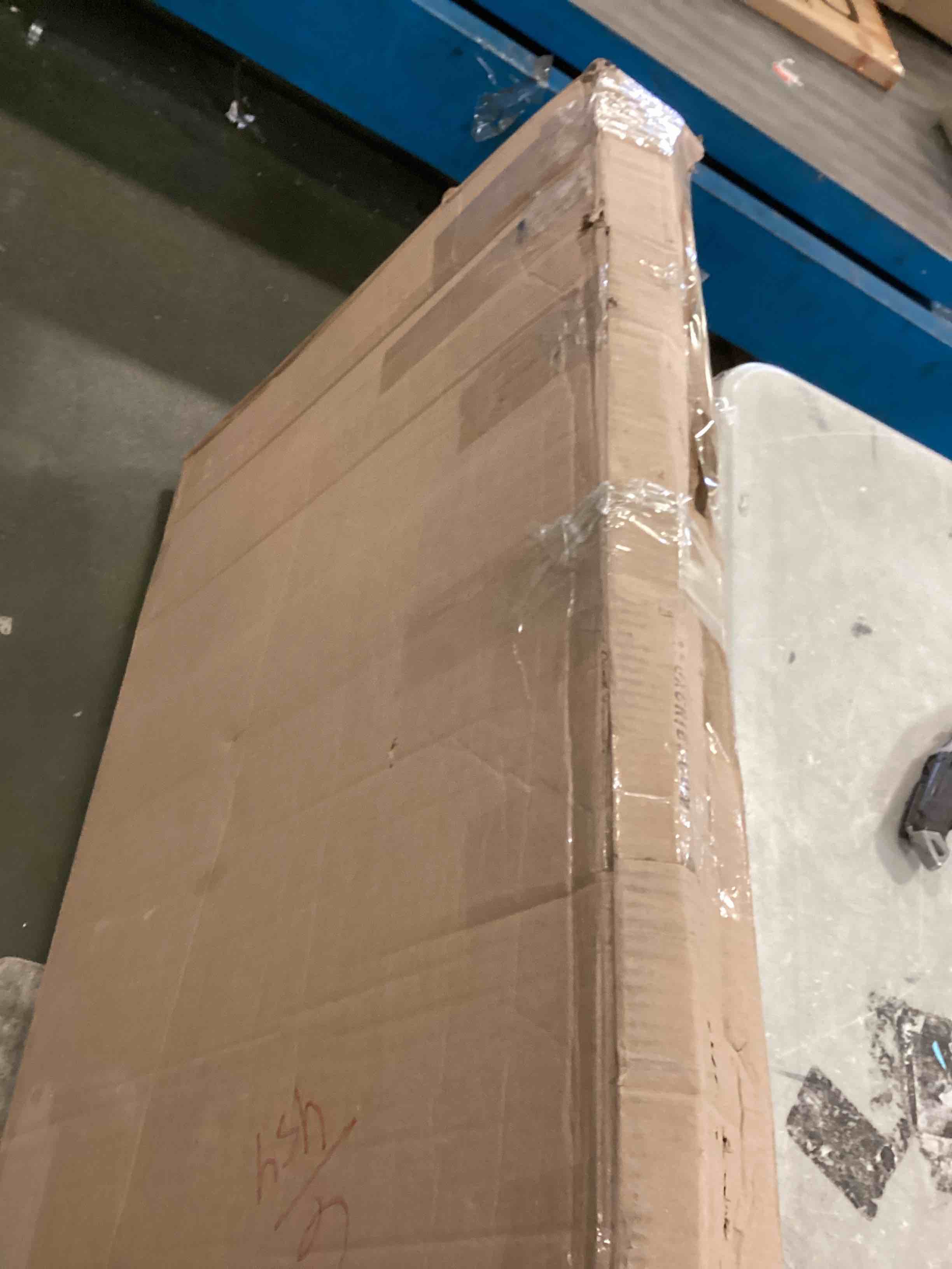 https://s3.amazonaws.com/lotting-images-prod/bidfta/YEL6222173_1714067631782.jpeg