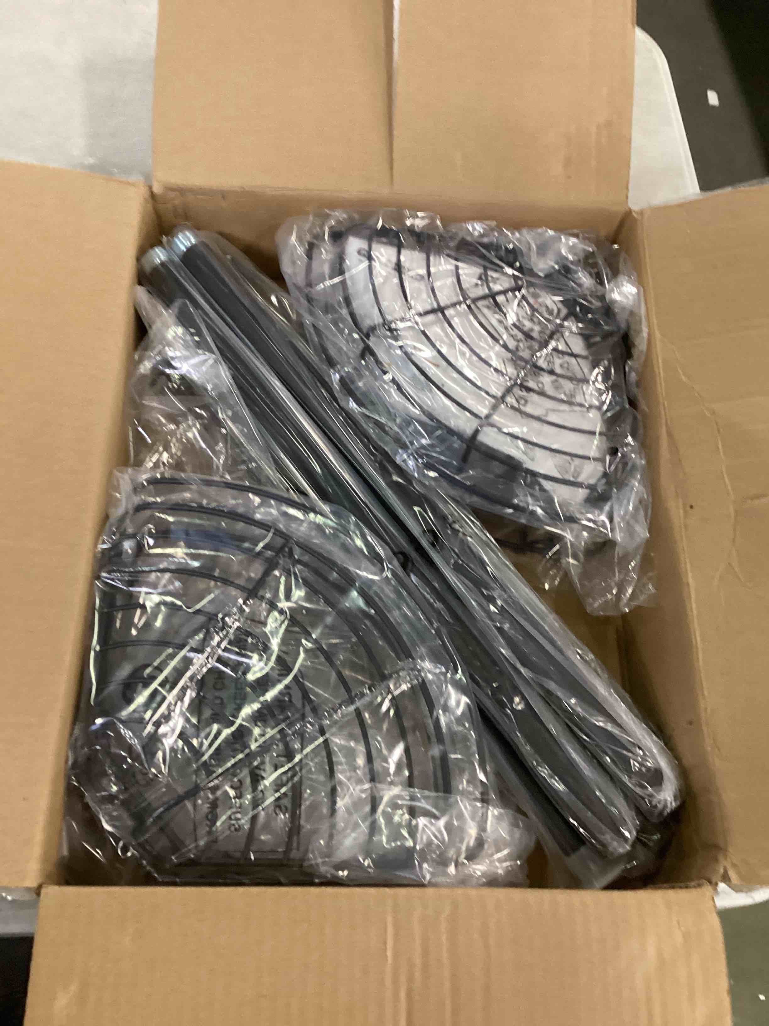 https://s3.amazonaws.com/lotting-images-prod/bidfta/YEL6222289_1714142474840.jpeg
