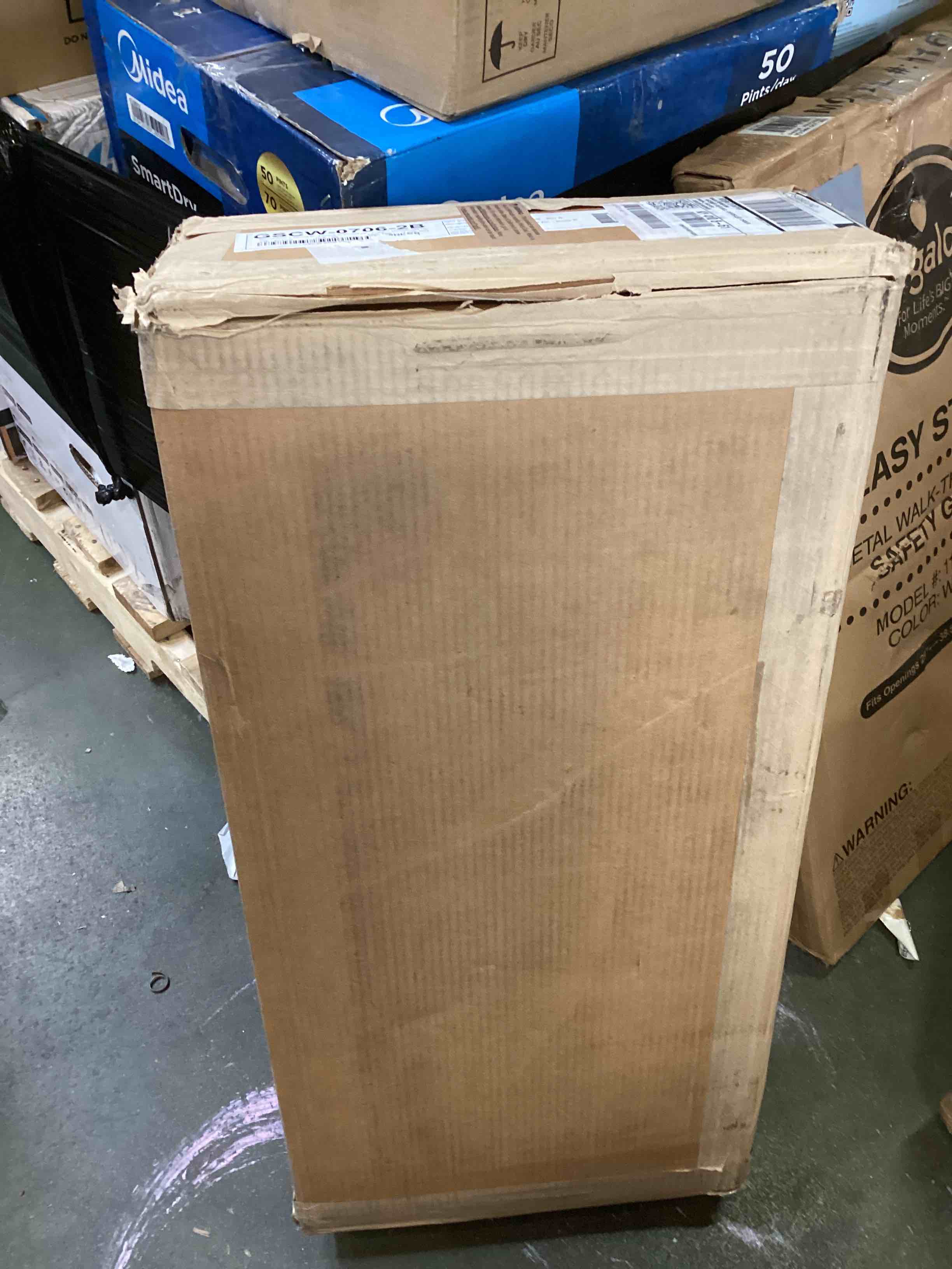https://s3.amazonaws.com/lotting-images-prod/bidfta/YEL6222382_1714159306959.jpeg