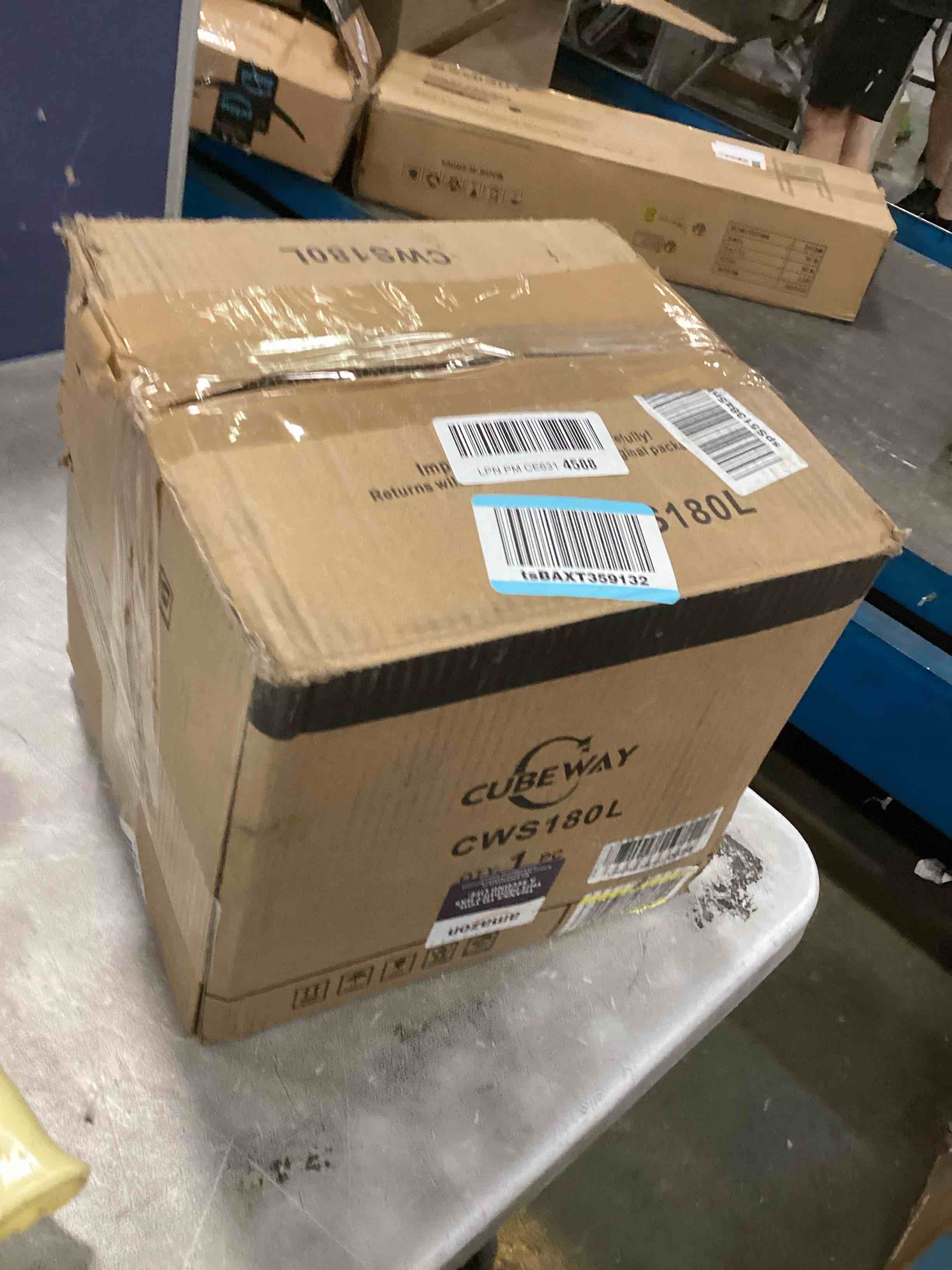 https://s3.amazonaws.com/lotting-images-prod/bidfta/YEL6222465_1713361985799.jpeg
