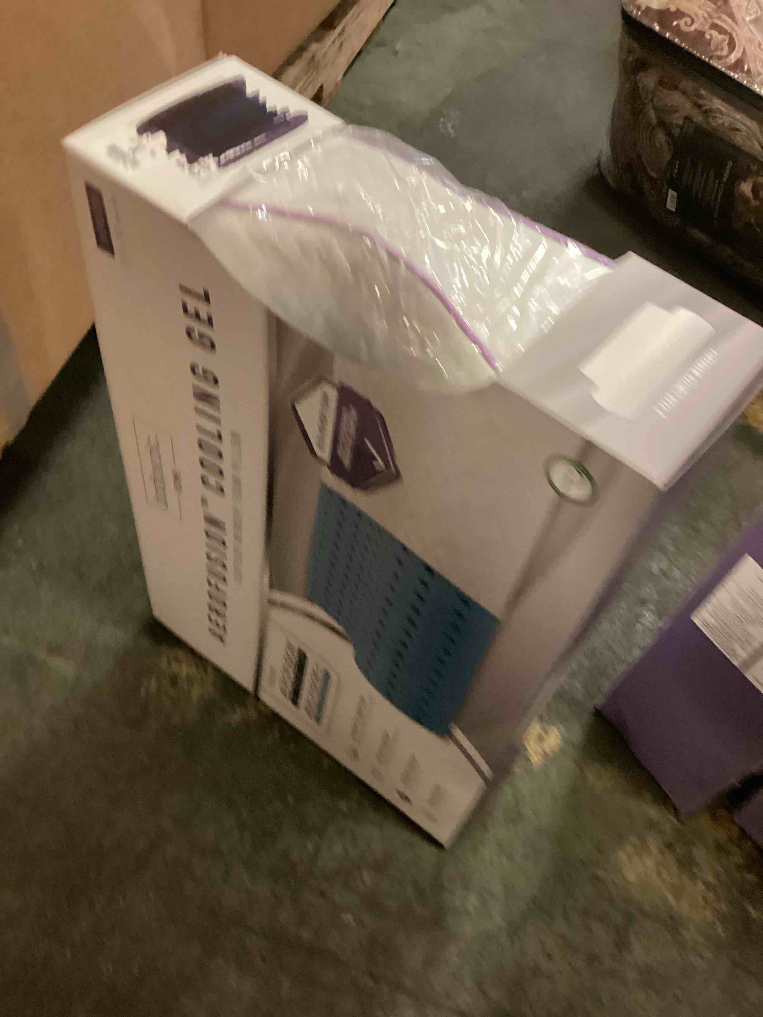 https://s3.amazonaws.com/lotting-images-prod/bidfta/YEL6222527_1713370009692.jpeg