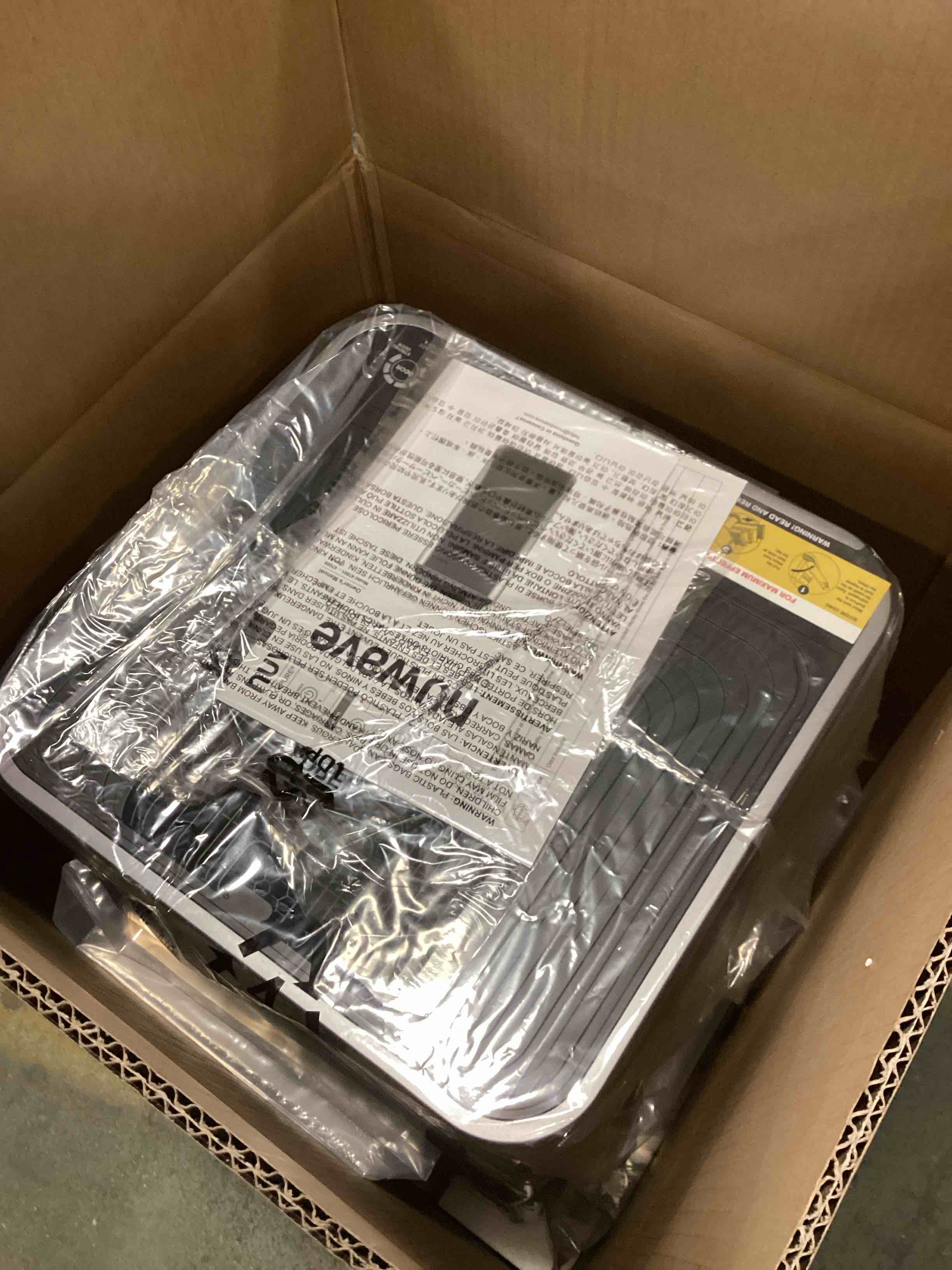 https://s3.amazonaws.com/lotting-images-prod/bidfta/YEL6222764_1713455524367.jpeg