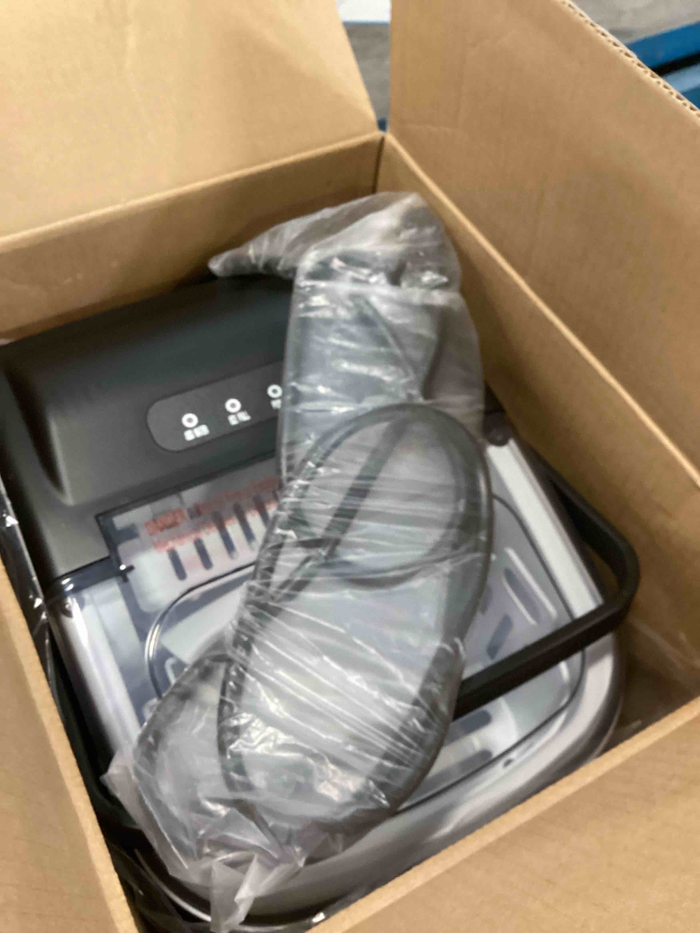 https://s3.amazonaws.com/lotting-images-prod/bidfta/YEL6222814_1713461947871.jpeg