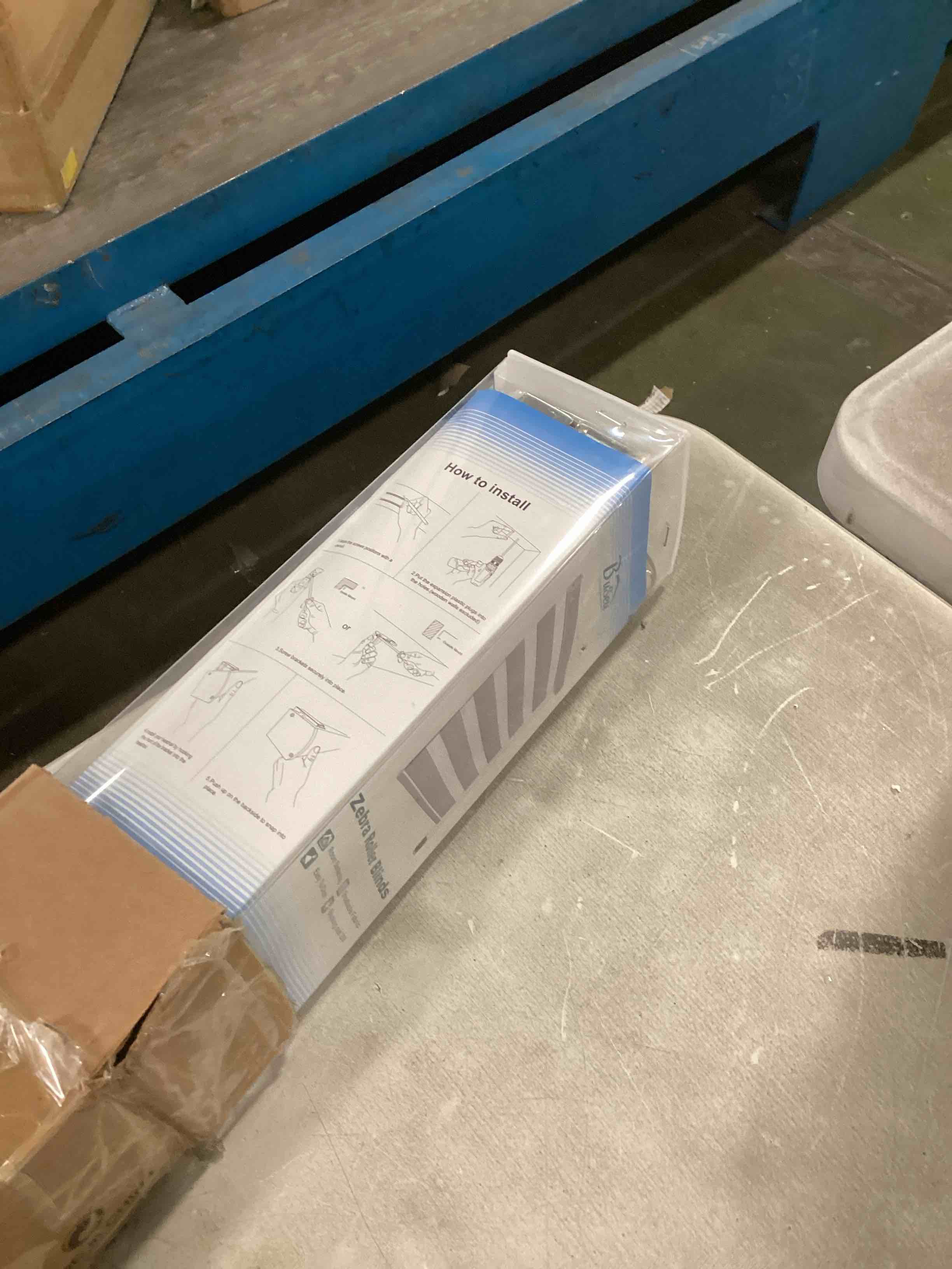 https://s3.amazonaws.com/lotting-images-prod/bidfta/YEL6222967_1713787930232.jpeg