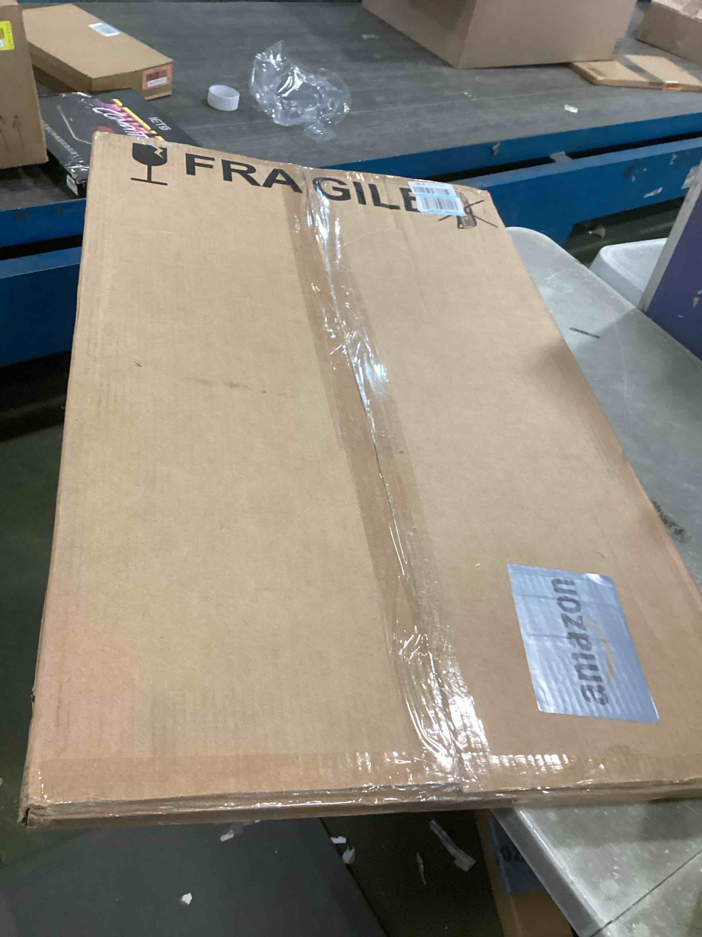 https://s3.amazonaws.com/lotting-images-prod/bidfta/YEL6223170_1713808204703.jpeg
