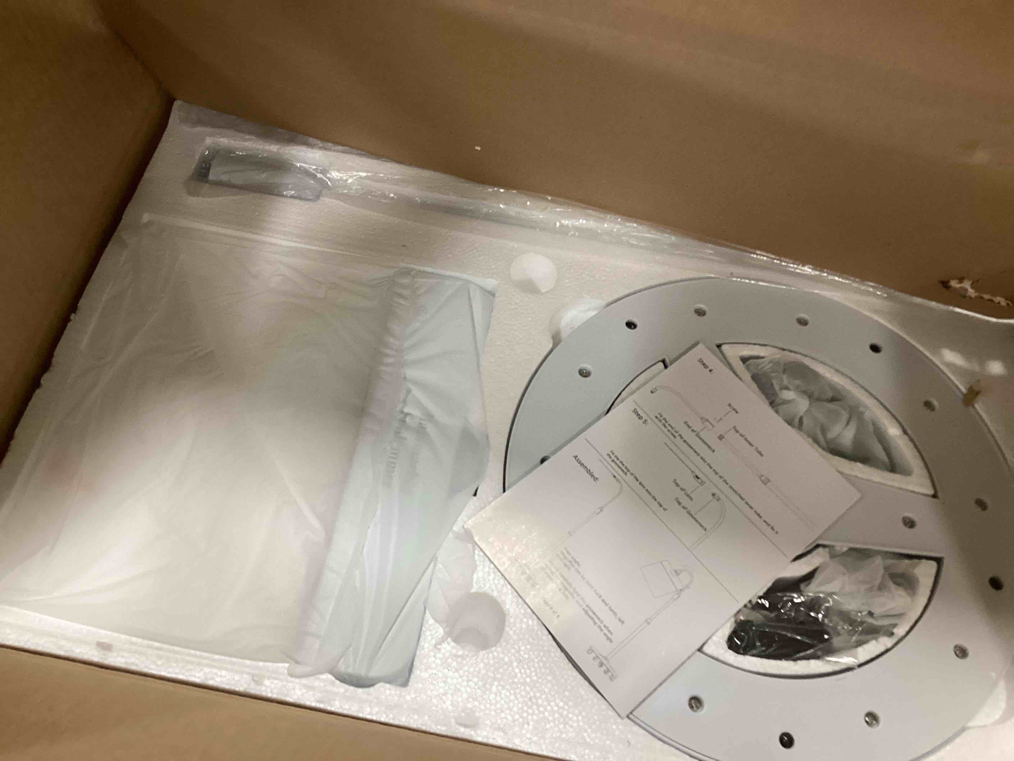 https://s3.amazonaws.com/lotting-images-prod/bidfta/YEL6223425_1713889510698.jpeg
