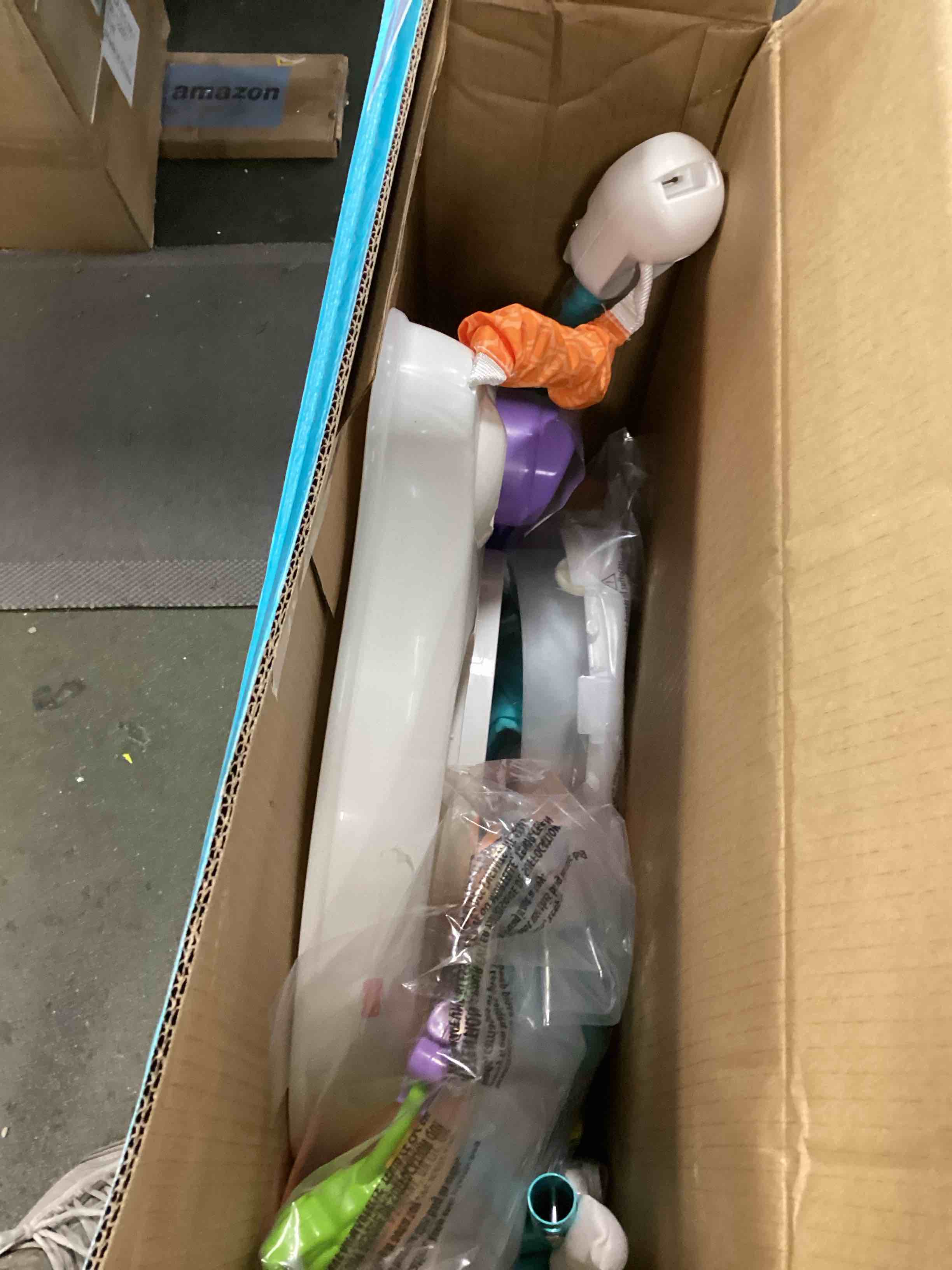 https://s3.amazonaws.com/lotting-images-prod/bidfta/YEL6223506_1713901924350.jpeg