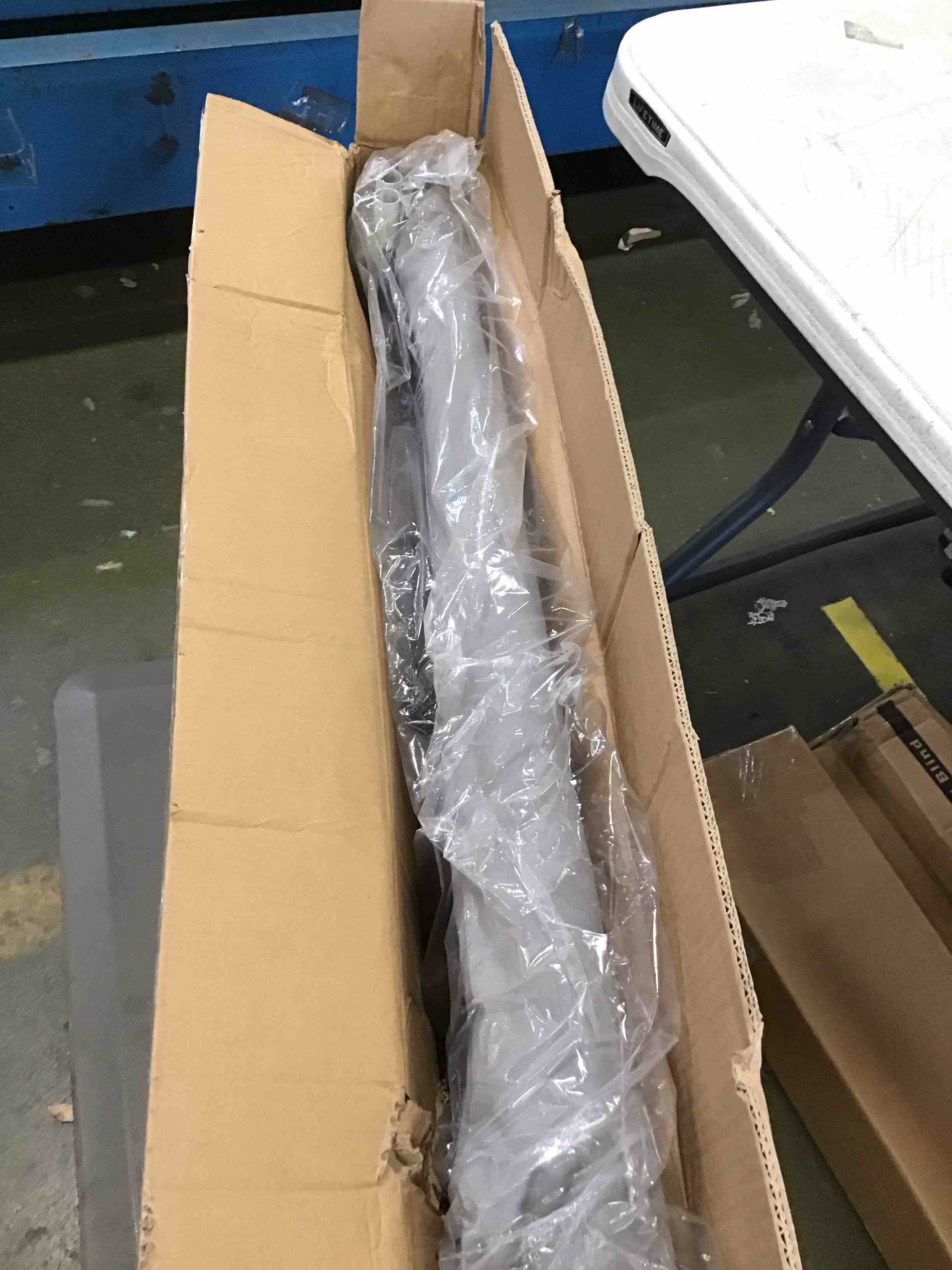 https://s3.amazonaws.com/lotting-images-prod/bidfta/YEL6223823_1713986667660.jpeg