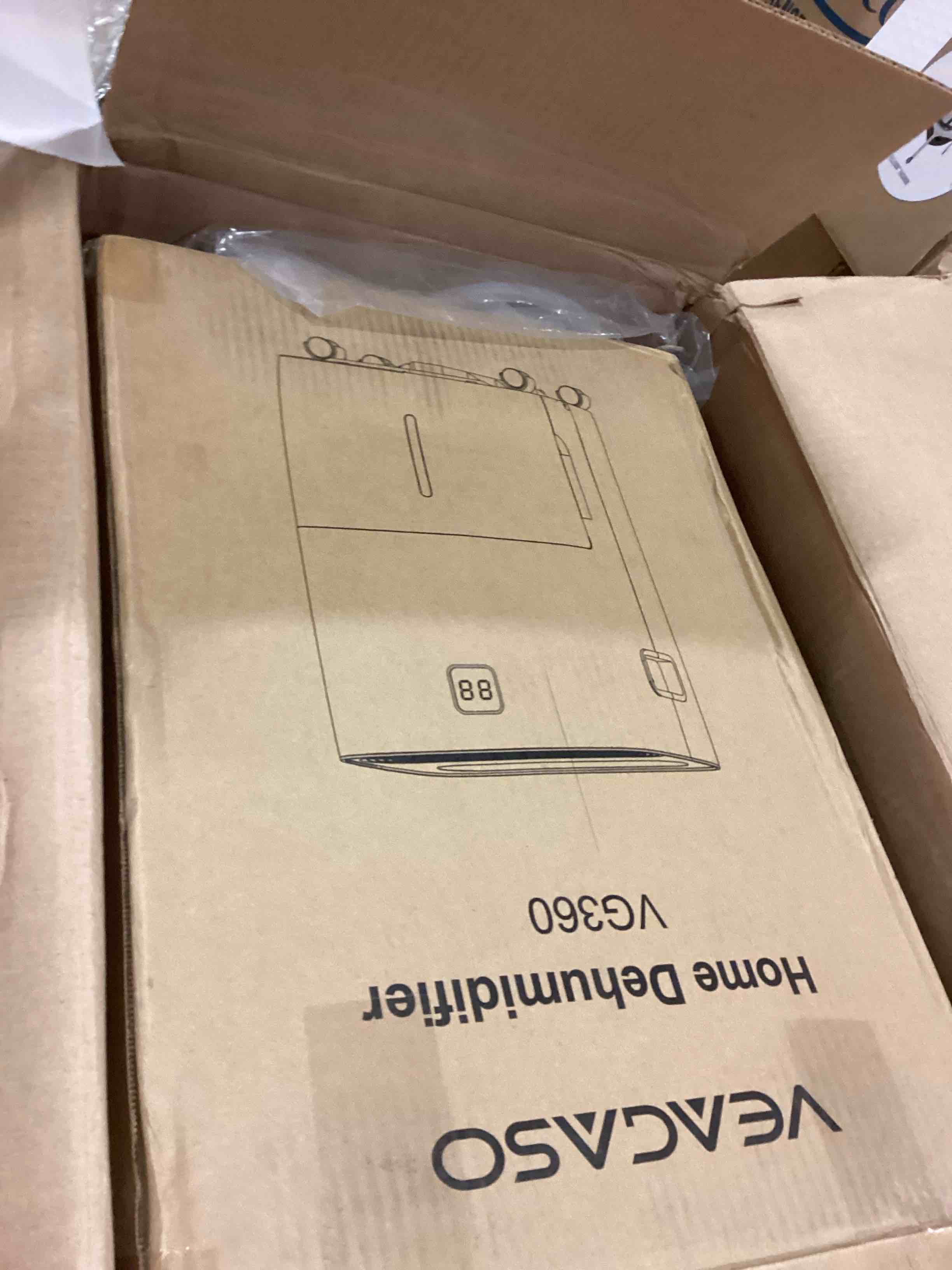 https://s3.amazonaws.com/lotting-images-prod/bidfta/YEL6238095_1724678448265.jpeg