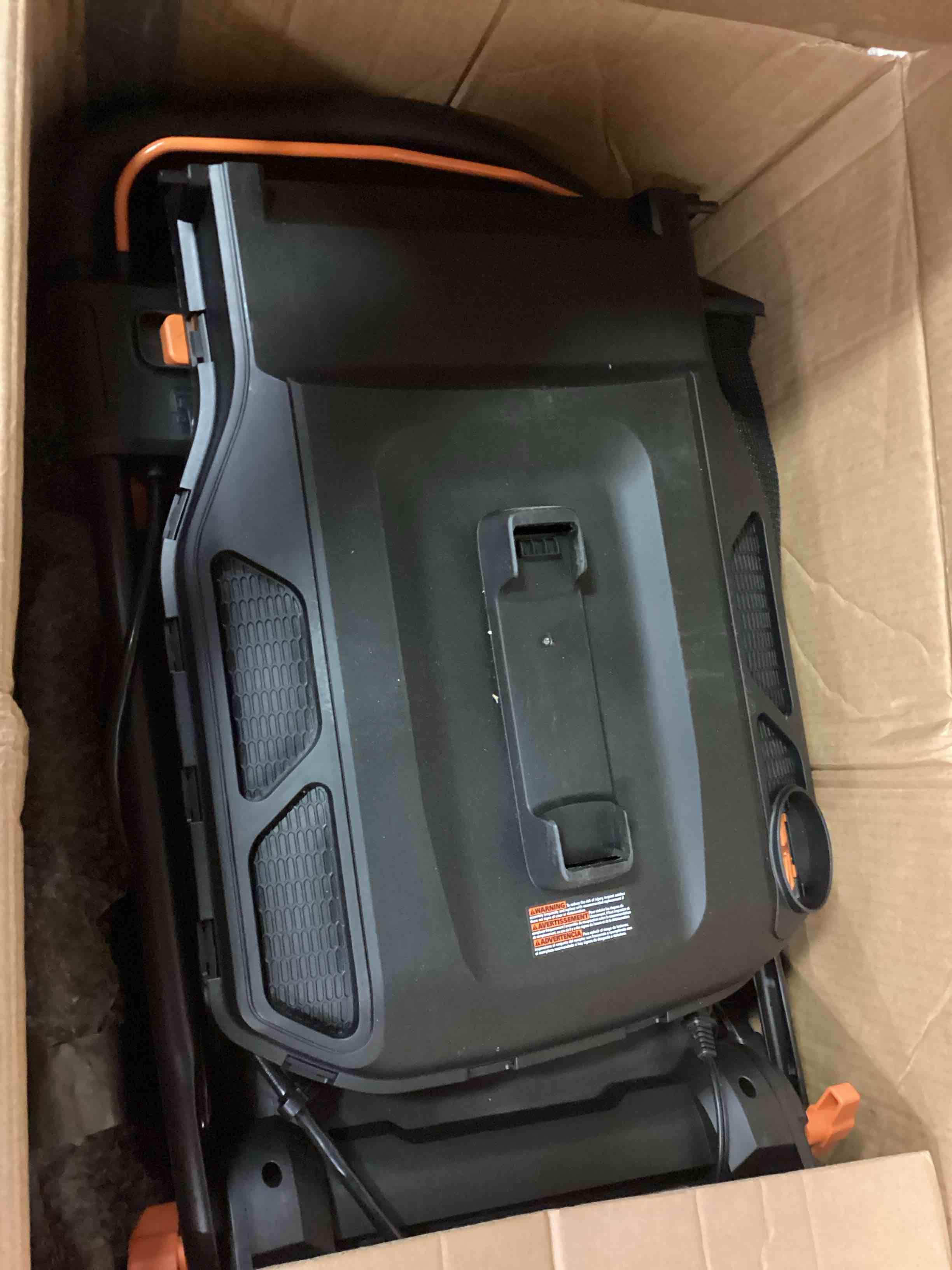 https://s3.amazonaws.com/lotting-images-prod/bidfta/YEL6238155_1724671684731.jpeg