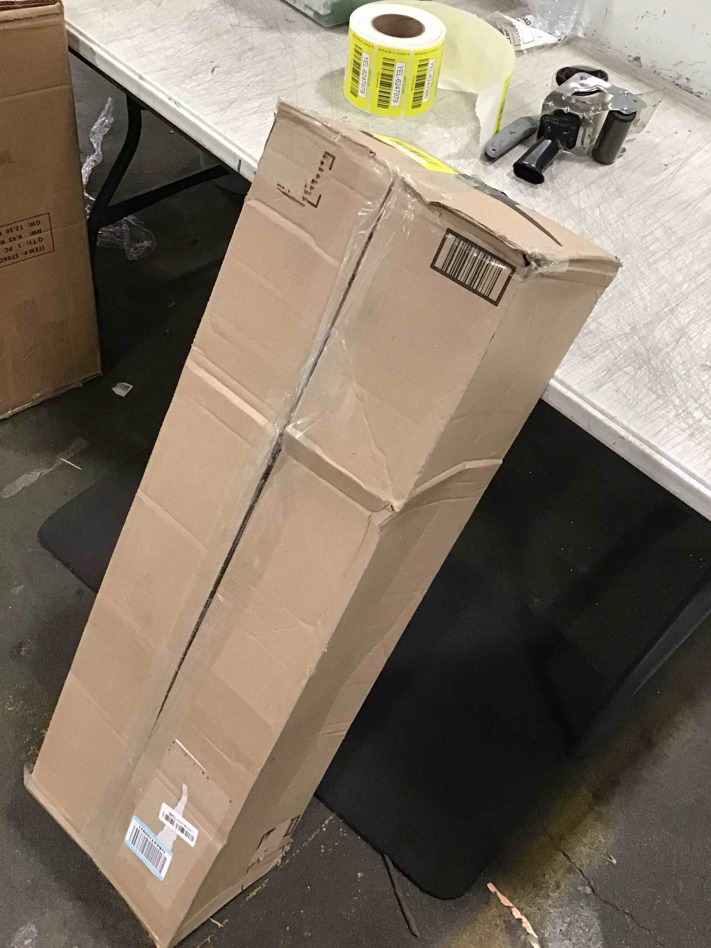 https://s3.amazonaws.com/lotting-images-prod/bidfta/YEL6247968_1714391526874.jpeg