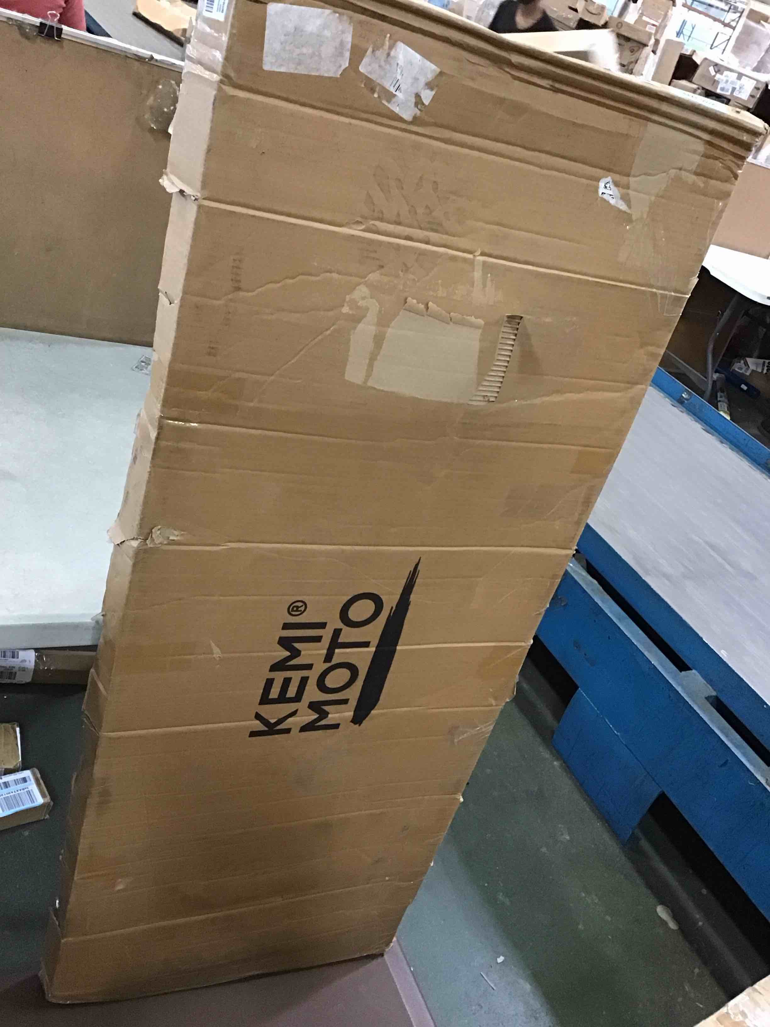 https://s3.amazonaws.com/lotting-images-prod/bidfta/YEL6248736_1714667675413.jpeg