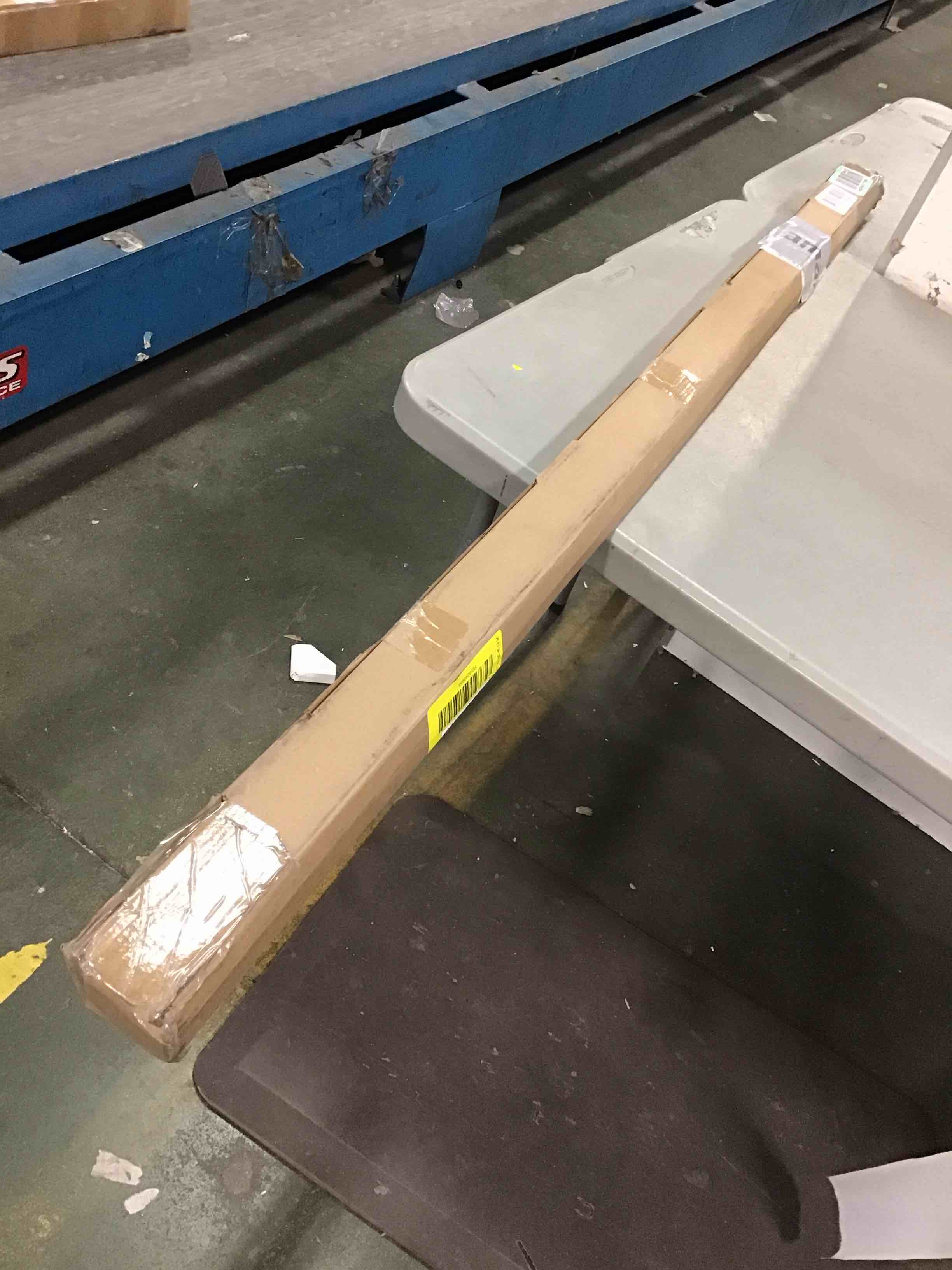 https://s3.amazonaws.com/lotting-images-prod/bidfta/YEL6248959_1714760578960.jpeg