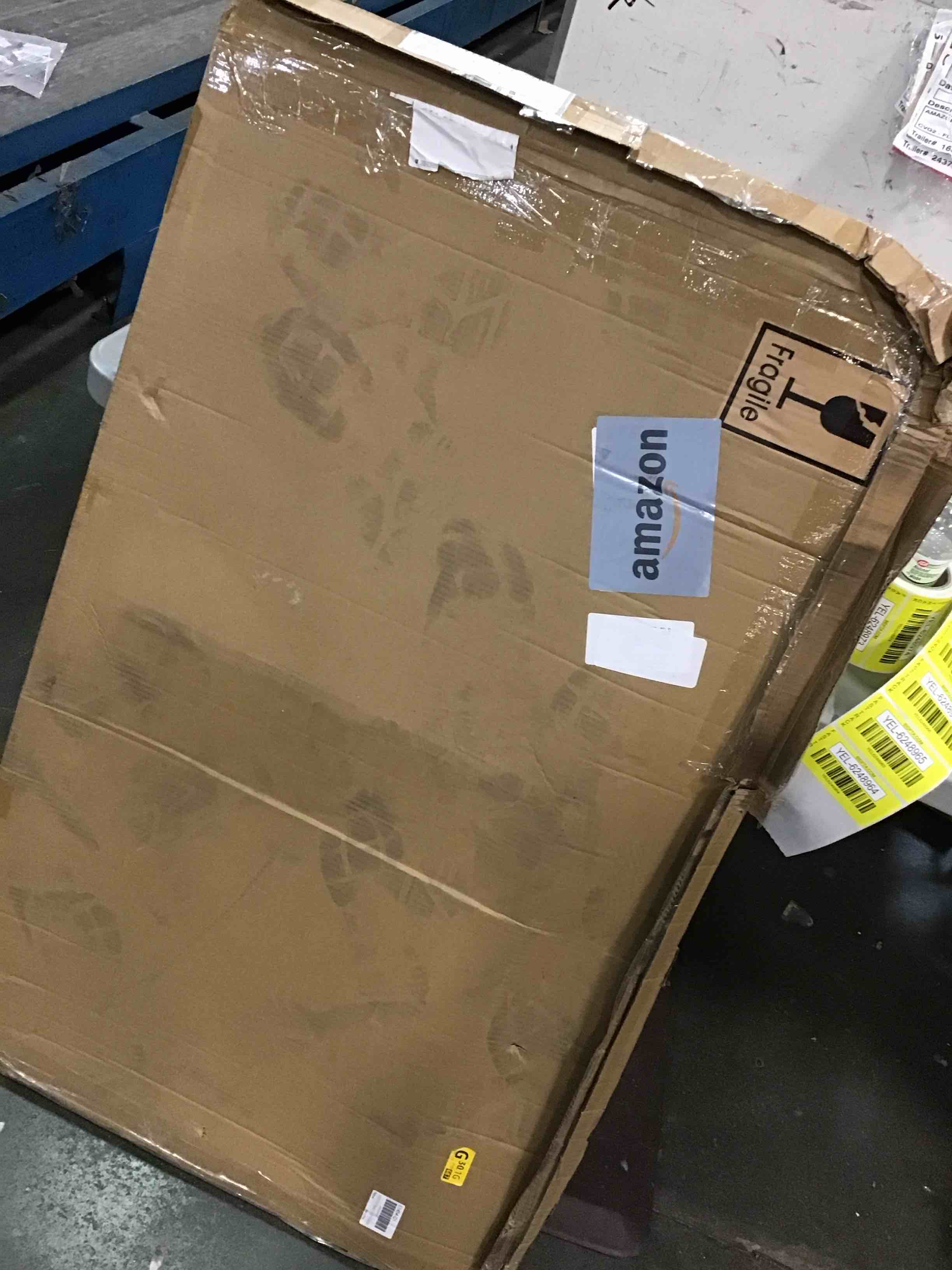 https://s3.amazonaws.com/lotting-images-prod/bidfta/YEL6248963_1714761131514.jpeg