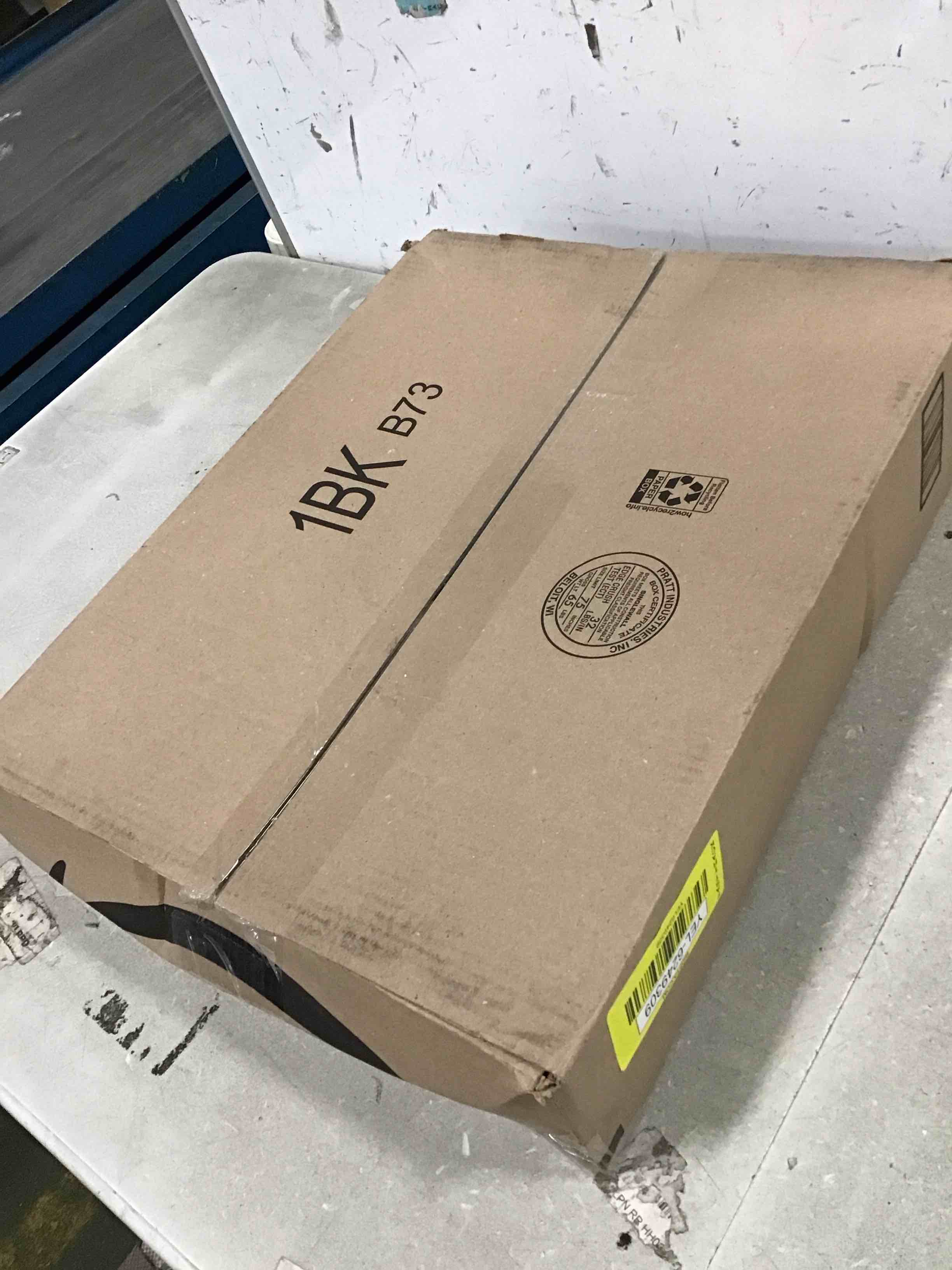 https://s3.amazonaws.com/lotting-images-prod/bidfta/YEL6249309_1715081205244.jpeg