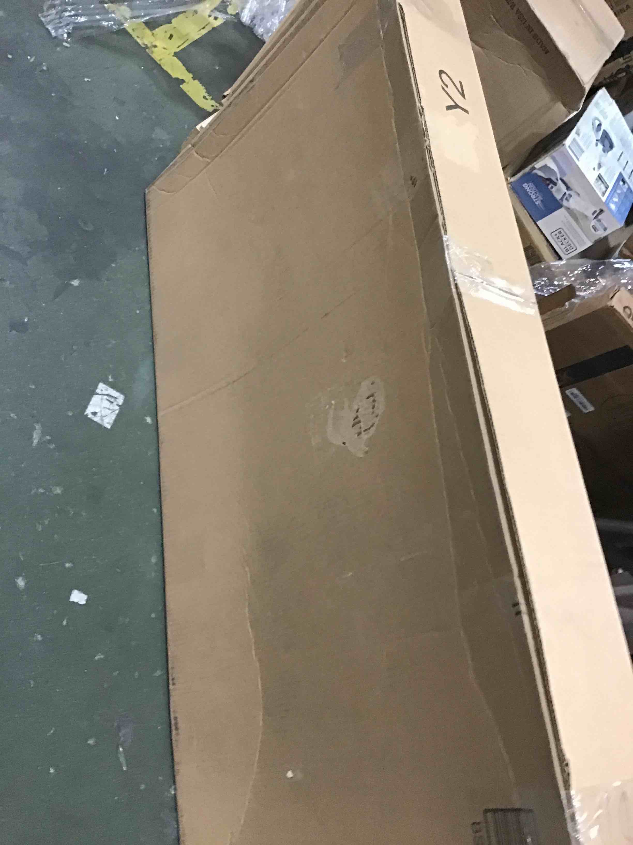 https://s3.amazonaws.com/lotting-images-prod/bidfta/YEL6250190_1714483902138.jpeg