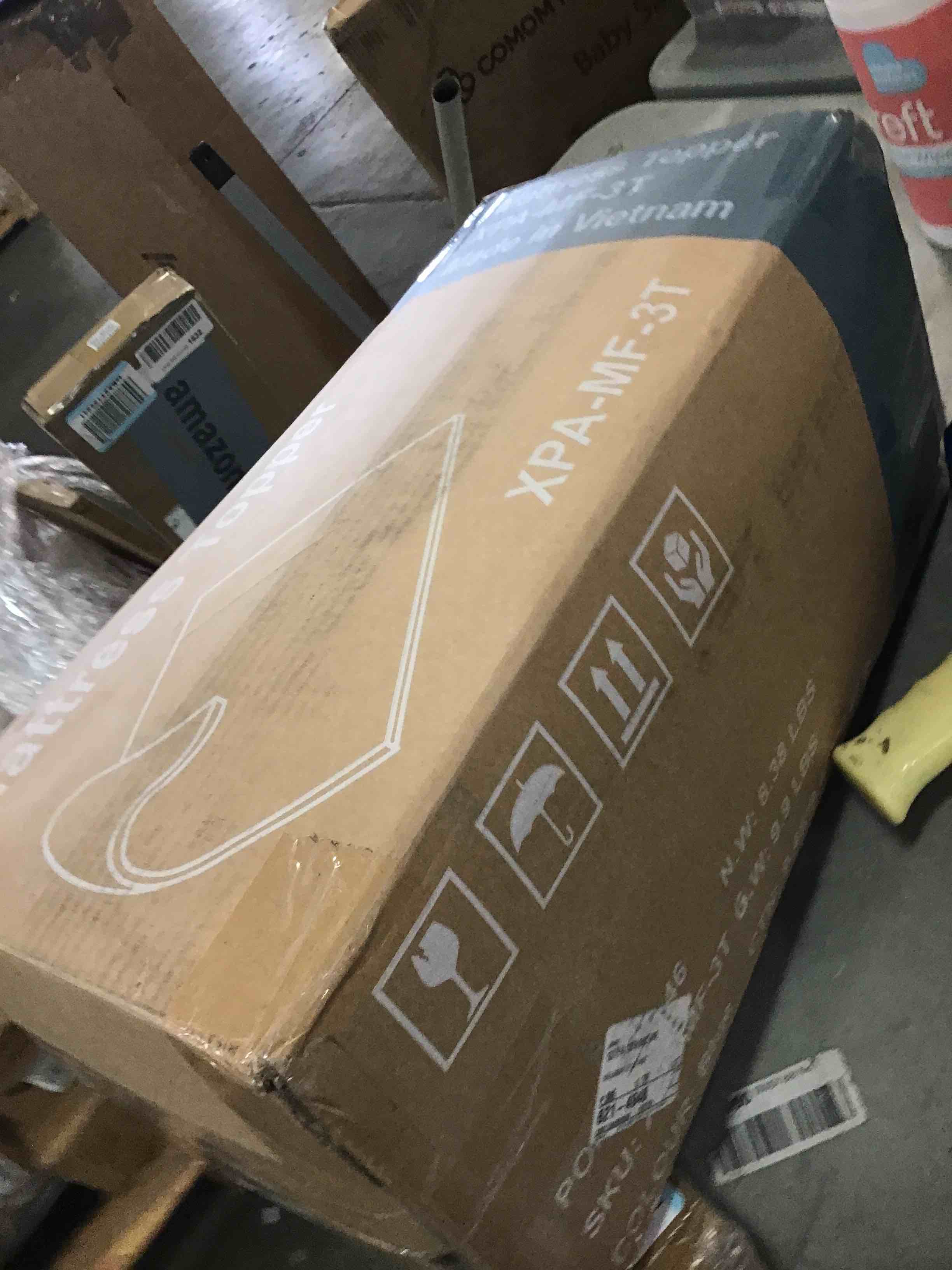 https://s3.amazonaws.com/lotting-images-prod/bidfta/YEL6250318_1714494766569.jpeg