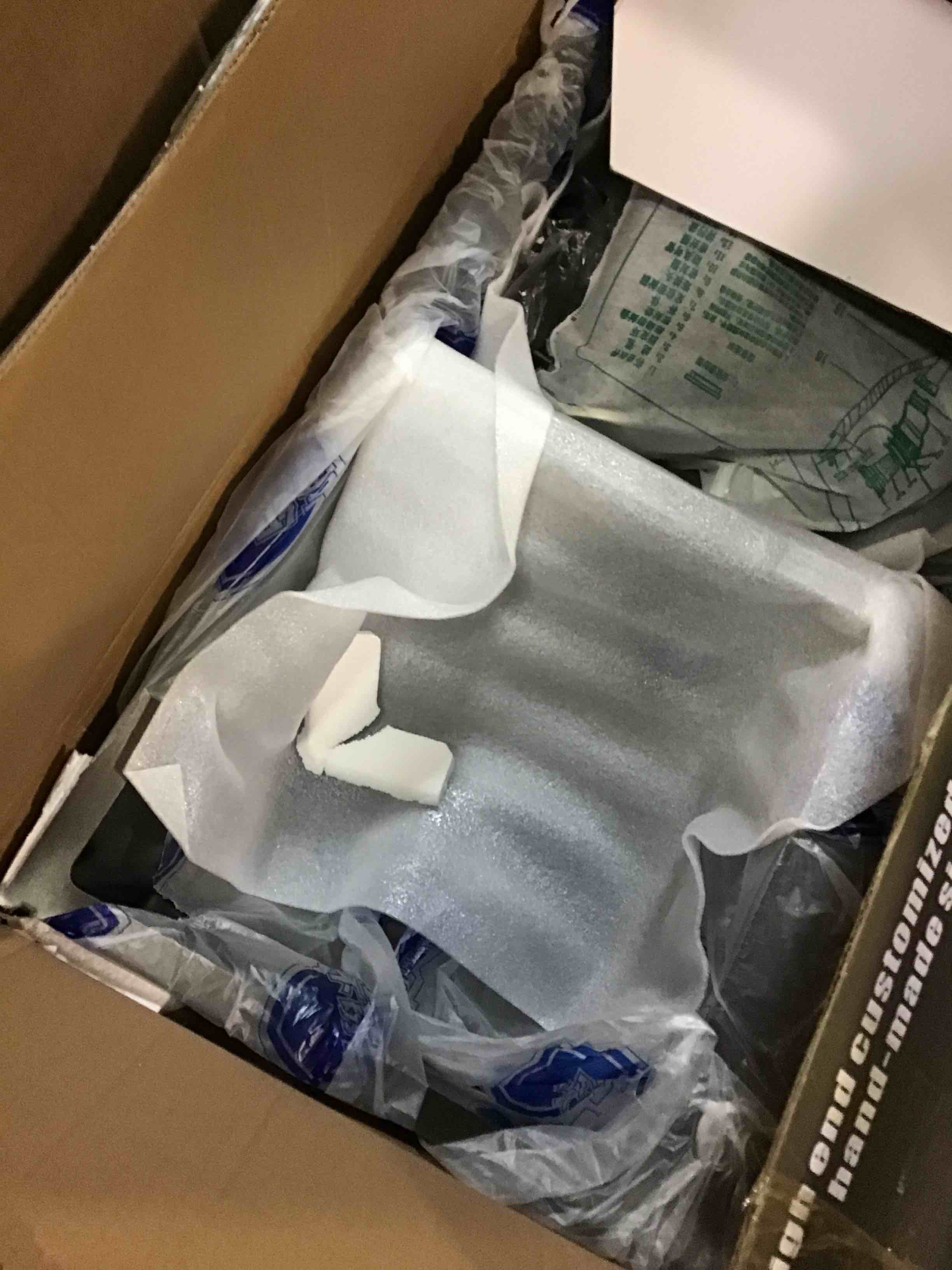 https://s3.amazonaws.com/lotting-images-prod/bidfta/YEL6250476_1714507986997.jpeg
