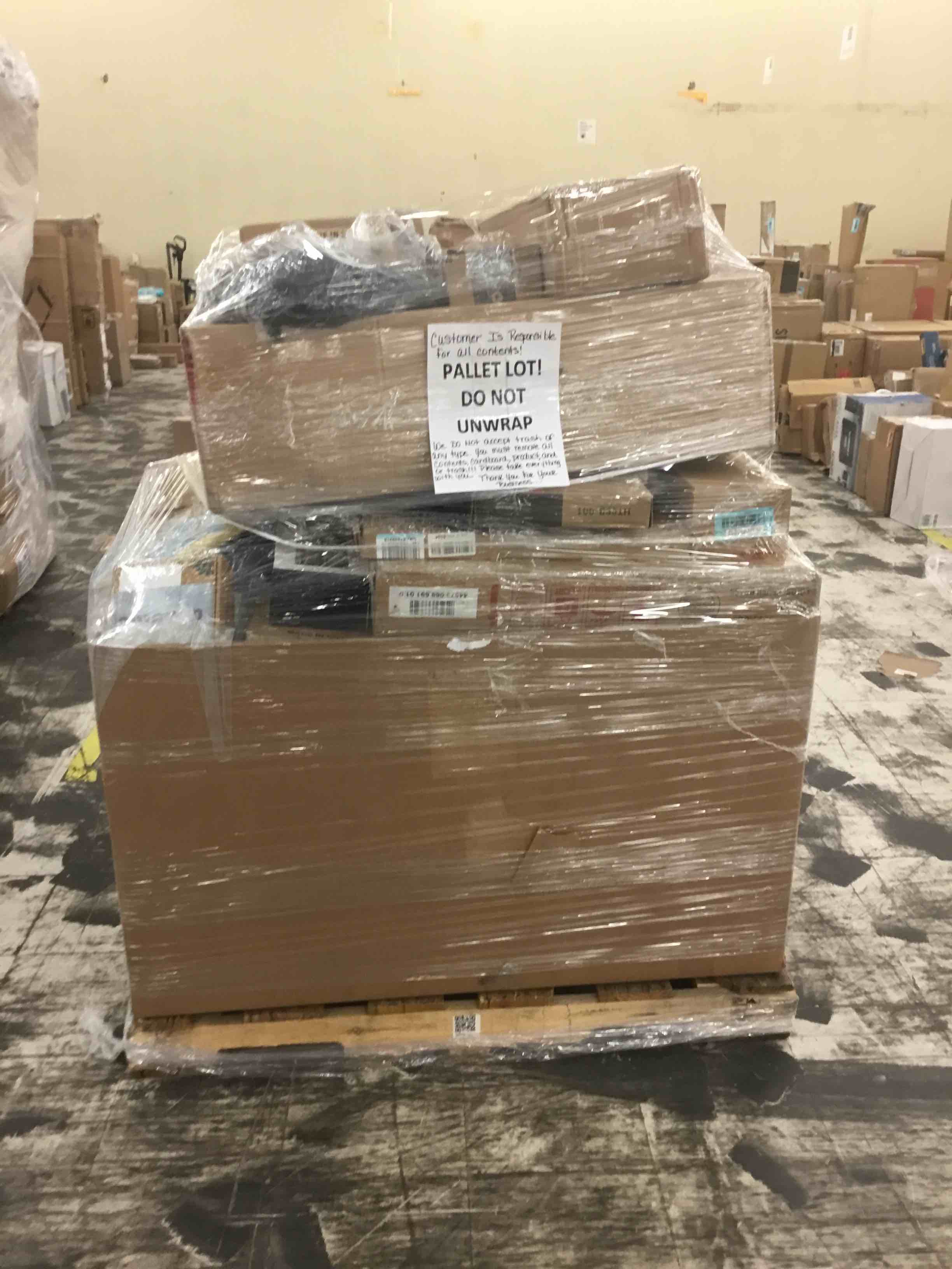 *Pallet Lot* Miscellaneous items (Winning Bidder Is Responsible For All Contents!!!)