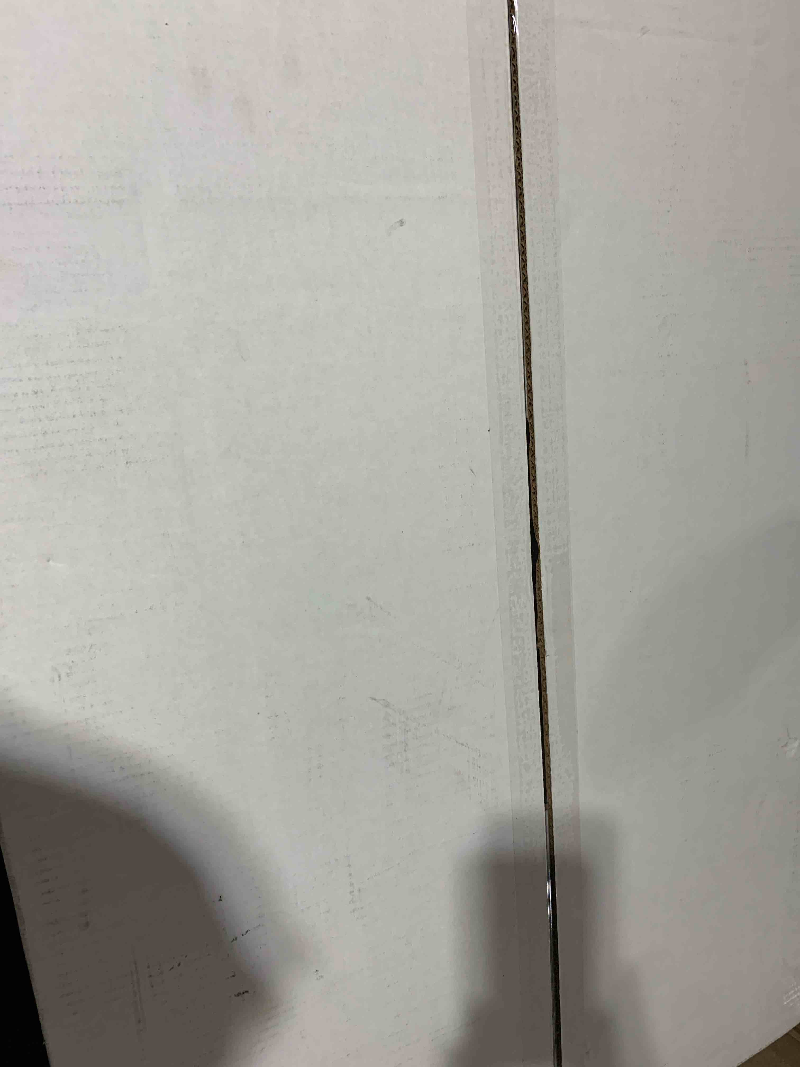 https://s3.amazonaws.com/lotting-images-prod/bidfta/YEL6256103_1717005251971.jpeg