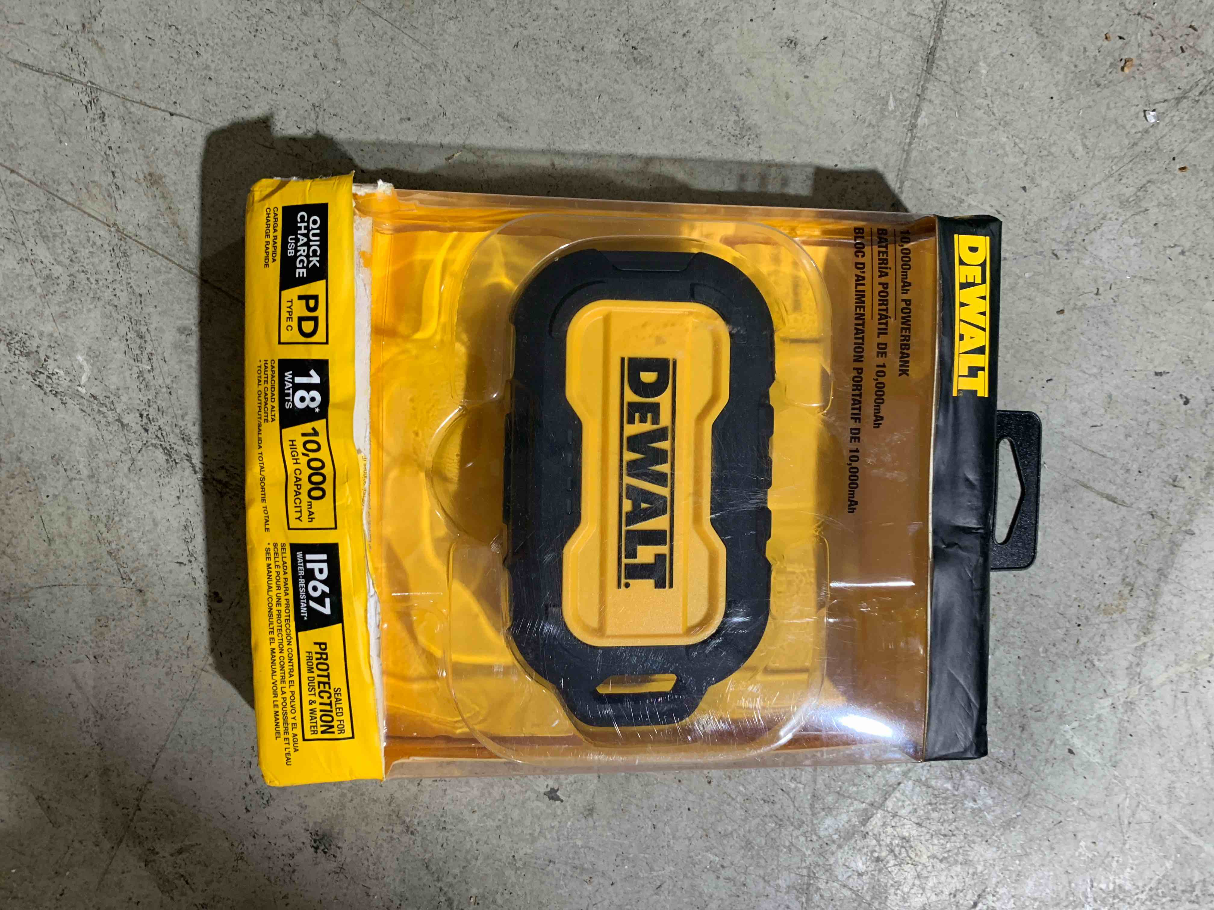 https://s3.amazonaws.com/lotting-images-prod/bidfta/YEL6256104_1717005516423.jpeg