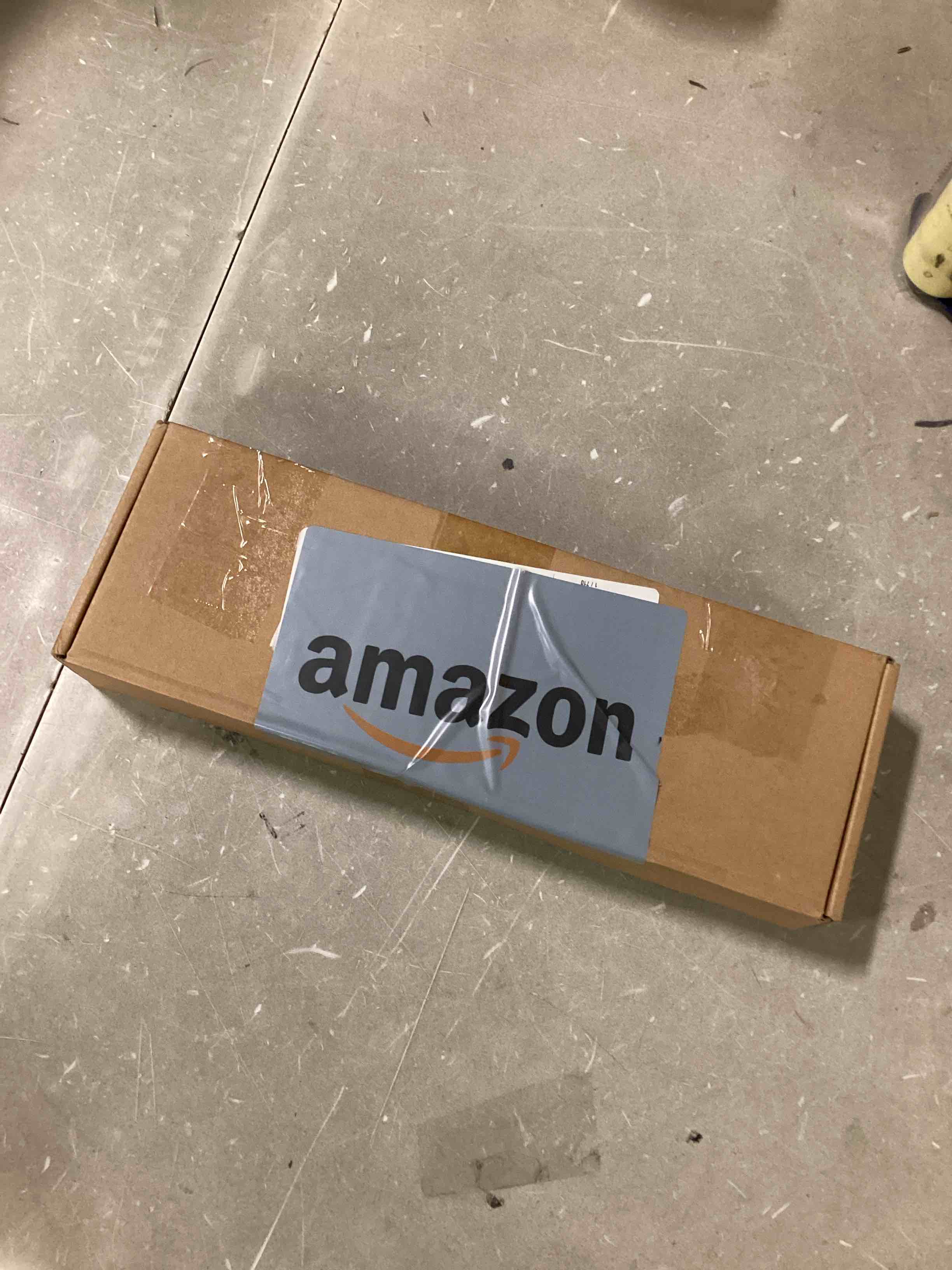 https://s3.amazonaws.com/lotting-images-prod/bidfta/YEL6257882_1715084159520.jpeg