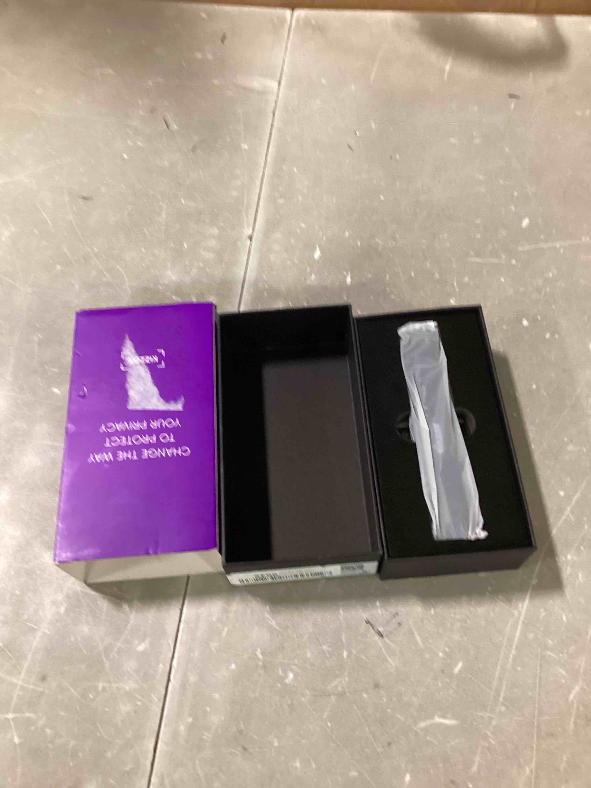 https://s3.amazonaws.com/lotting-images-prod/bidfta/YEL6257894_1715084920114.jpeg