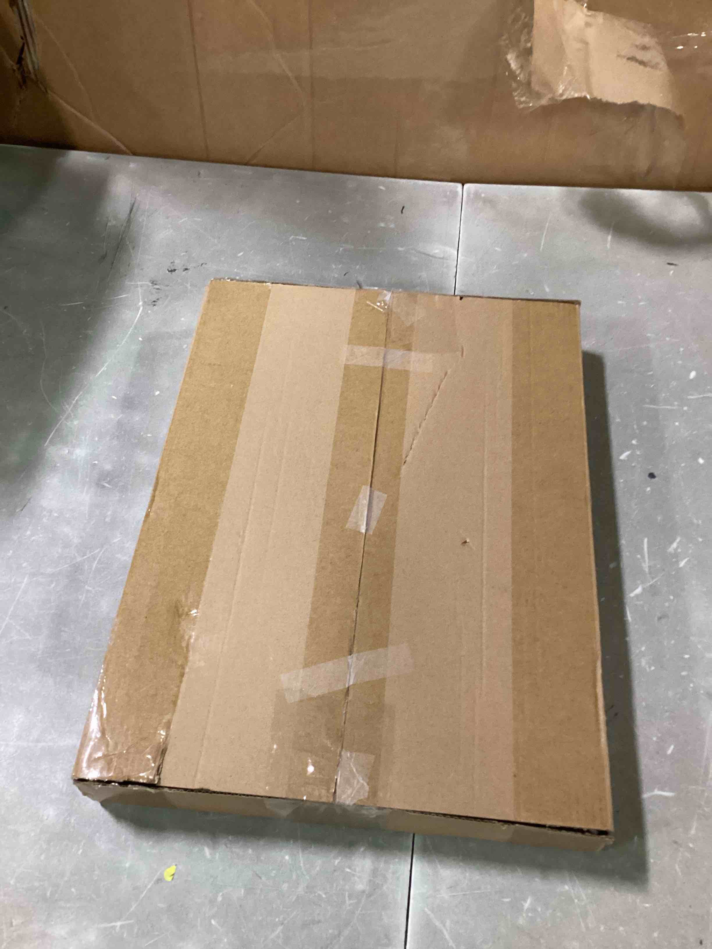 https://s3.amazonaws.com/lotting-images-prod/bidfta/YEL6257909_1715085859017.jpeg