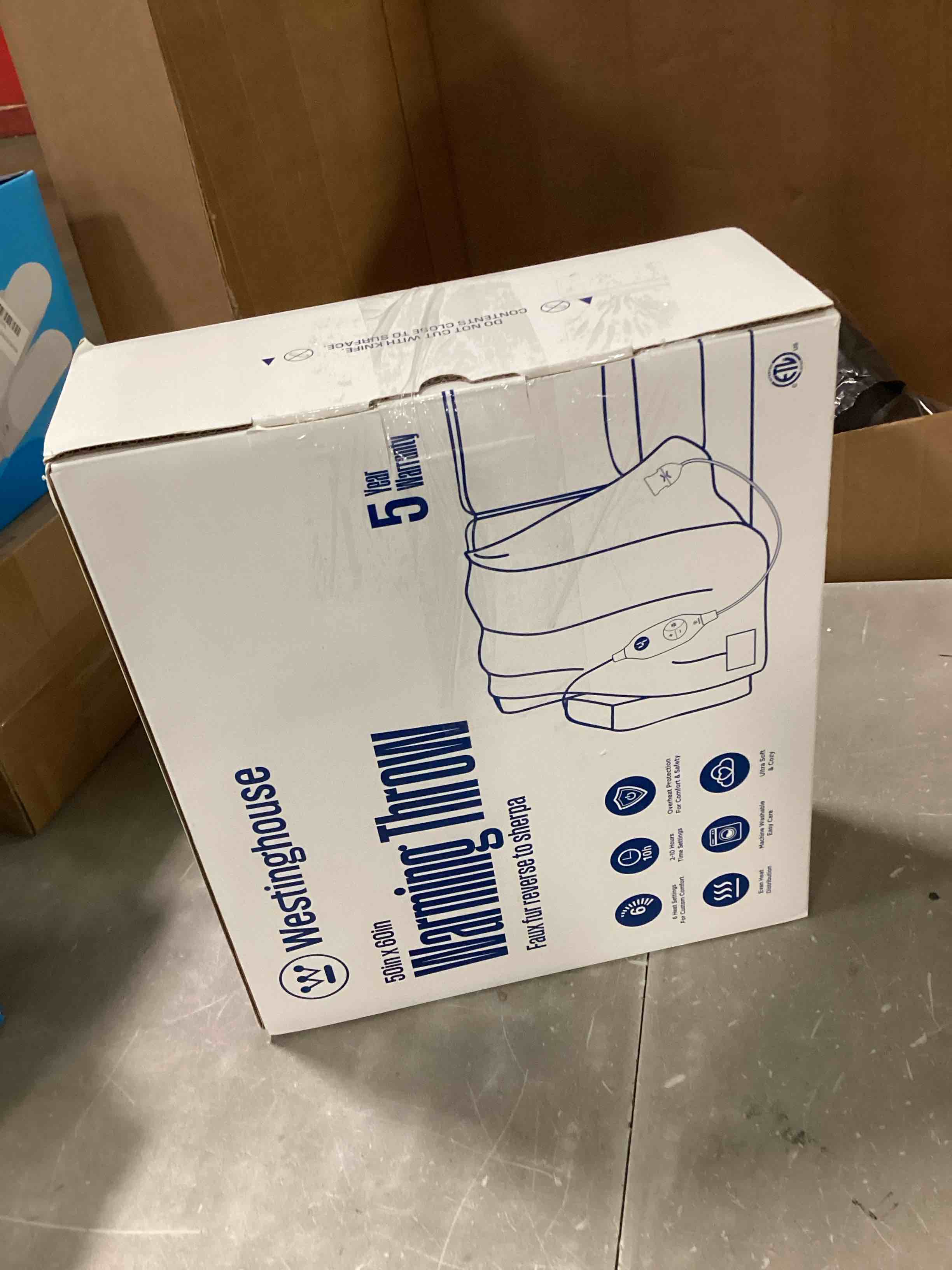 https://s3.amazonaws.com/lotting-images-prod/bidfta/YEL6257929_1715087091380.jpeg
