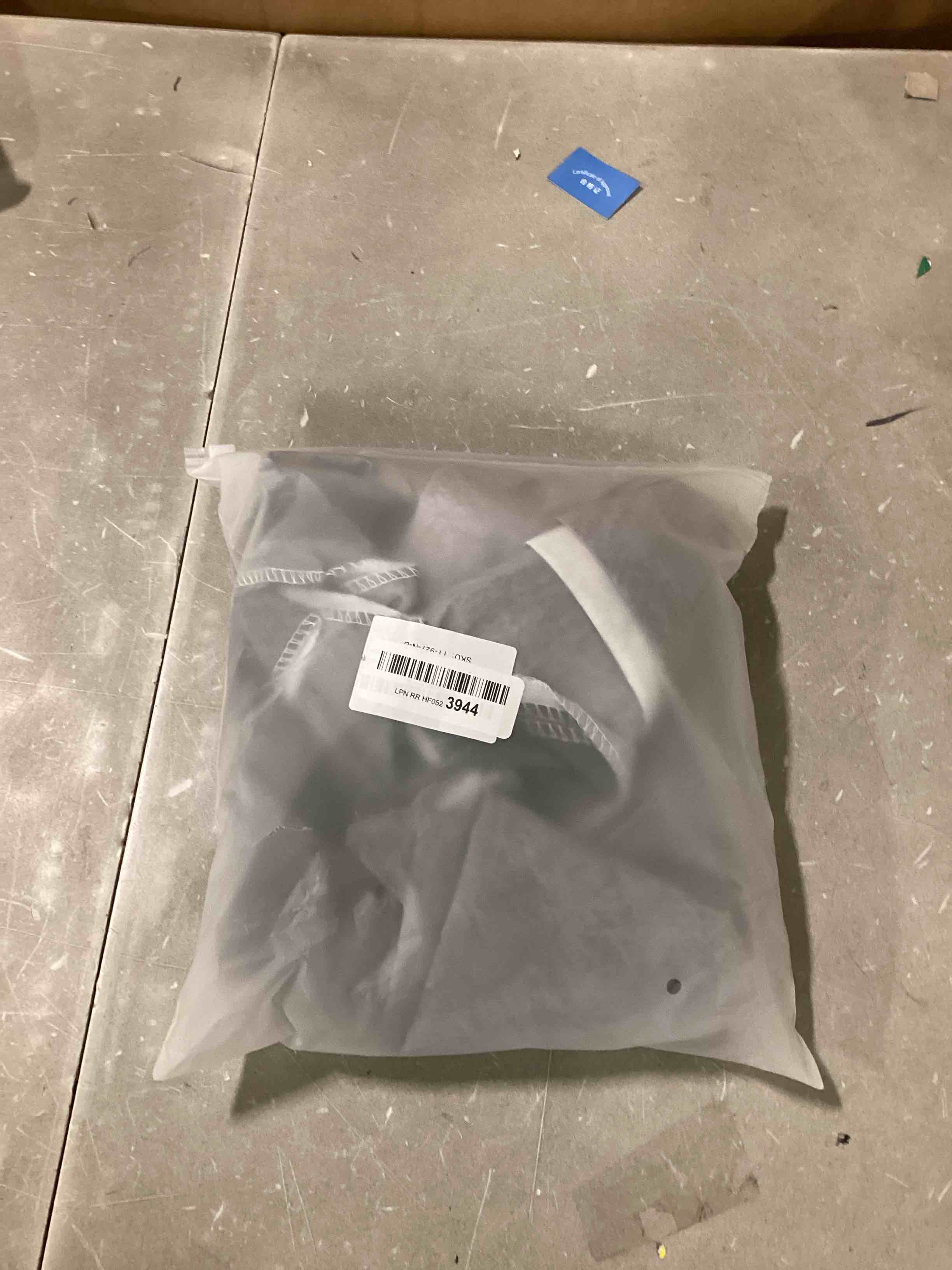 https://s3.amazonaws.com/lotting-images-prod/bidfta/YEL6258209_1715107369544.jpeg