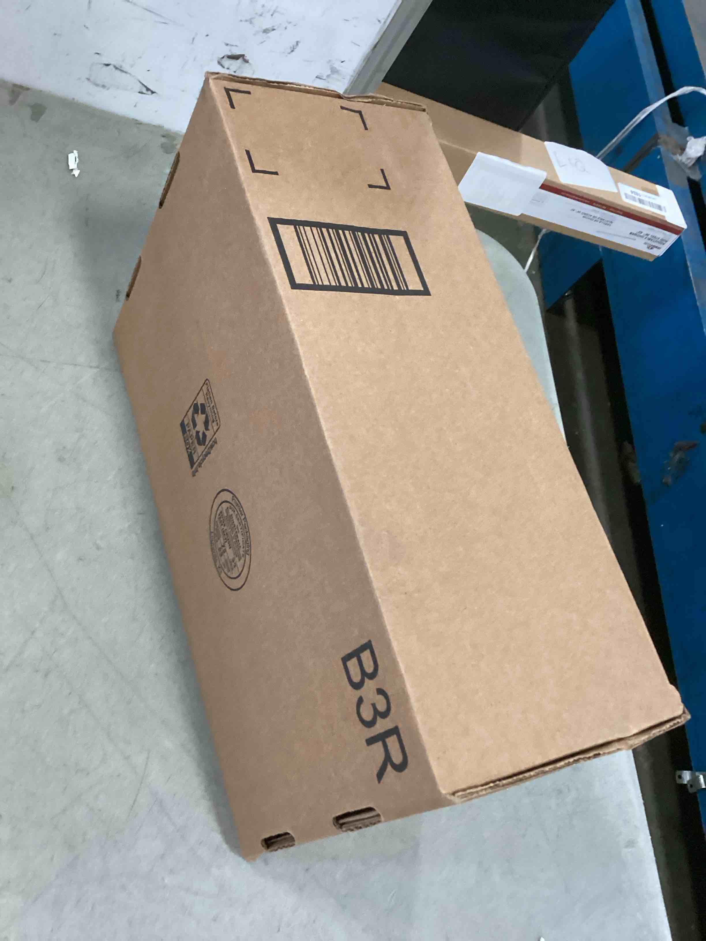 https://s3.amazonaws.com/lotting-images-prod/bidfta/YEL6258459_1713974883288.jpeg