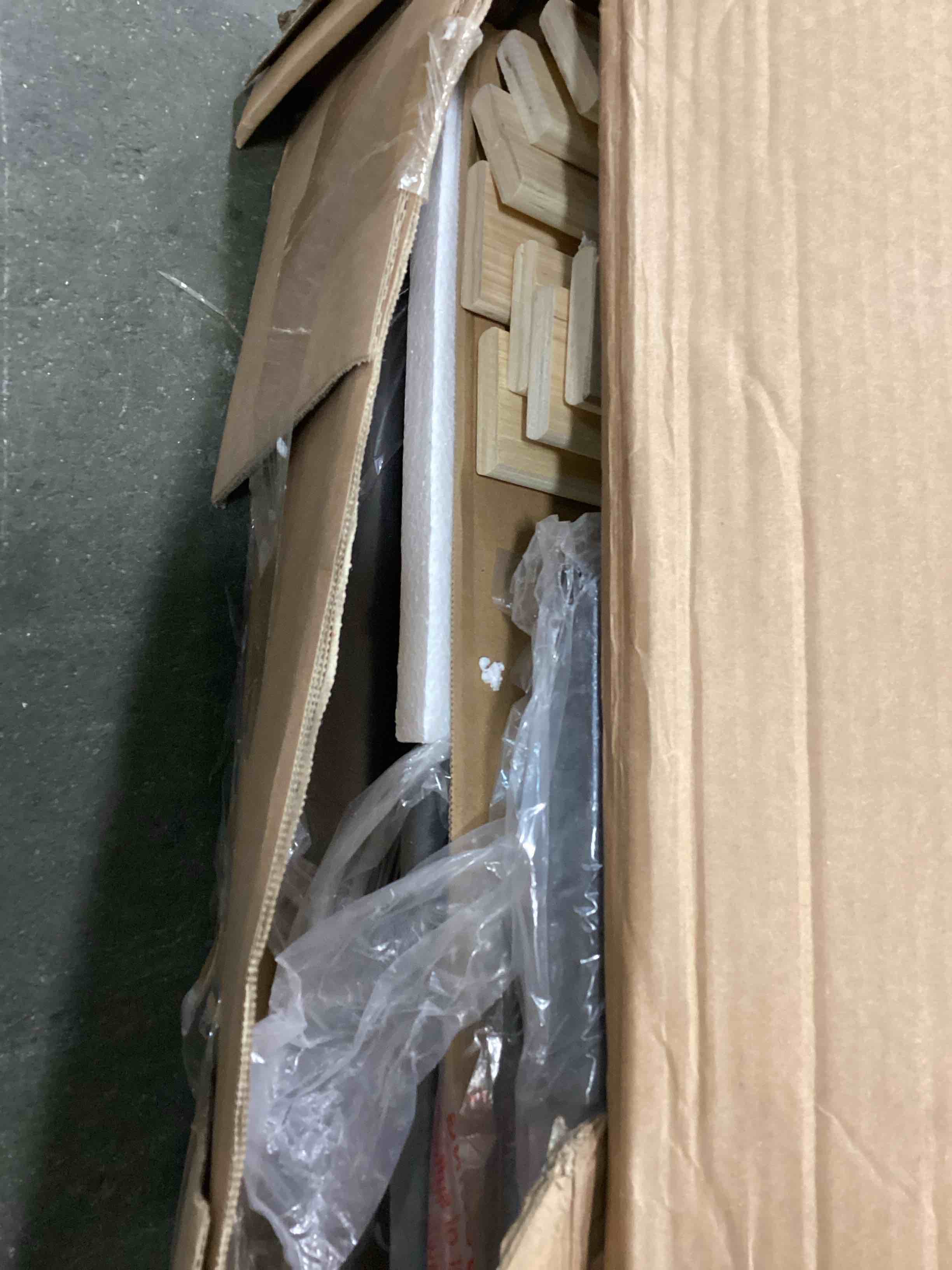 https://s3.amazonaws.com/lotting-images-prod/bidfta/YEL6259474_1714477509049.jpeg