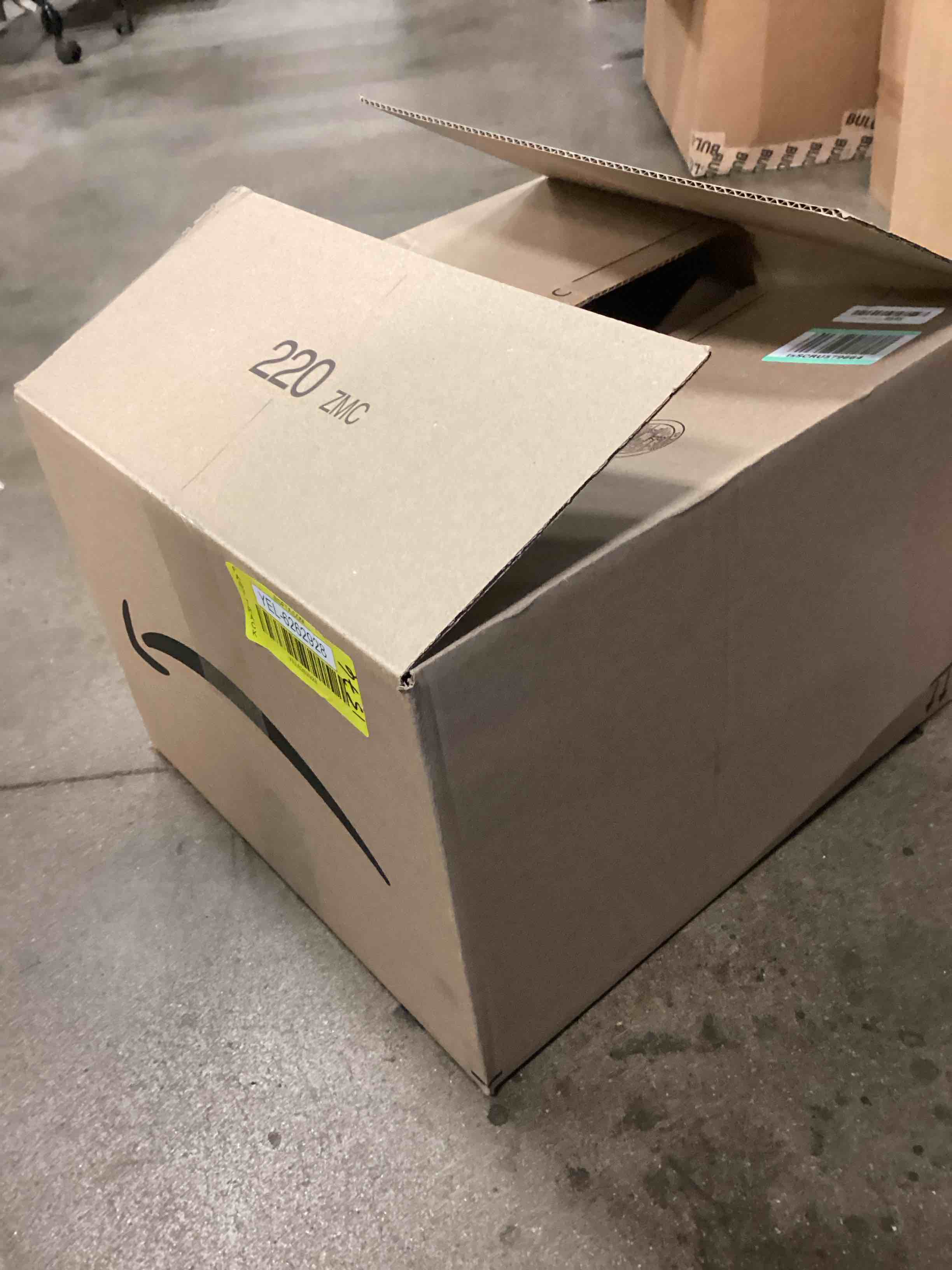 BLACK+DECKER BL1400DGP Quiet Stainless Steel Blender with Cyclone