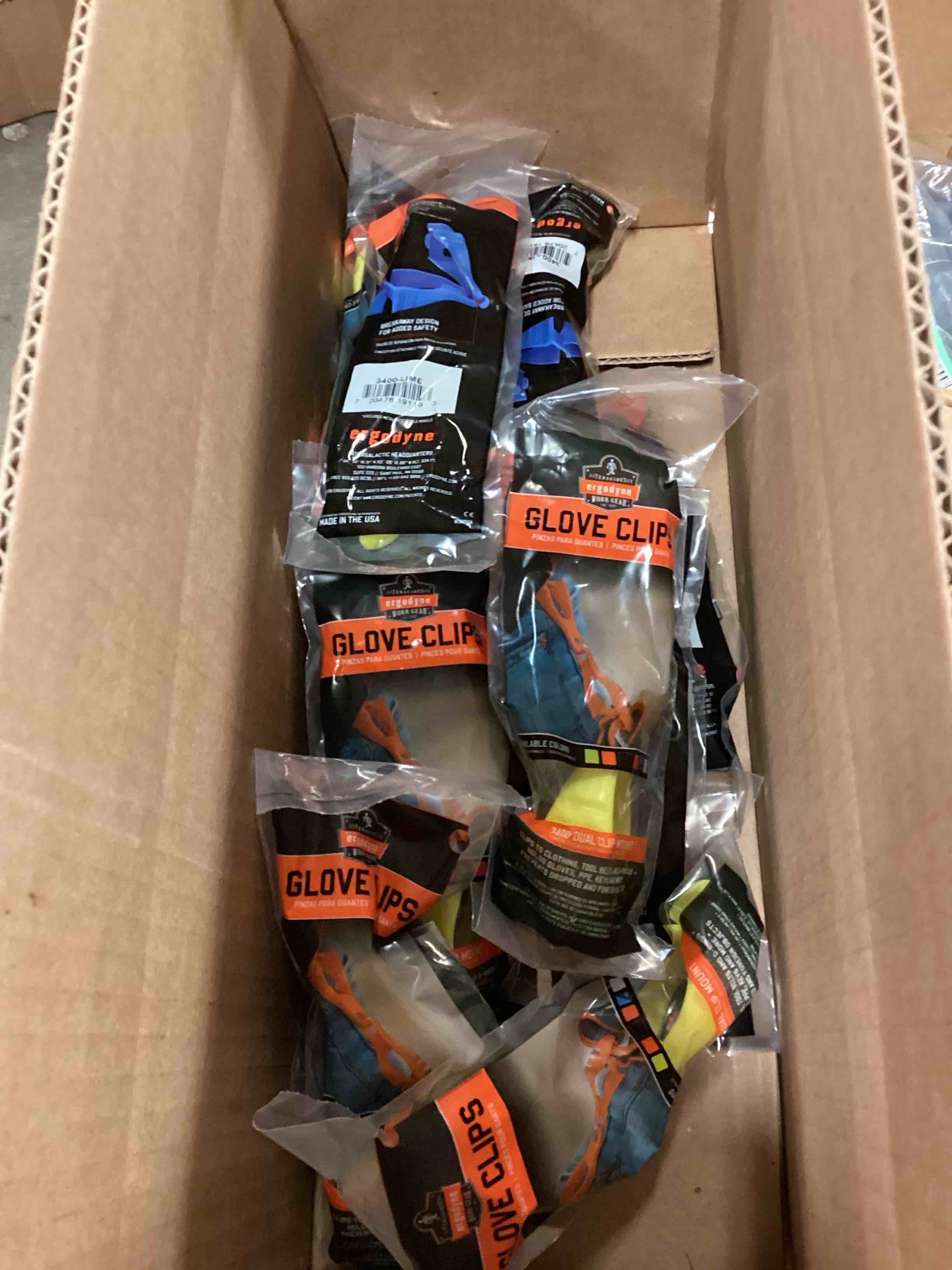 https://s3.amazonaws.com/lotting-images-prod/bidfta/YEL6263757_1717100188271.jpeg