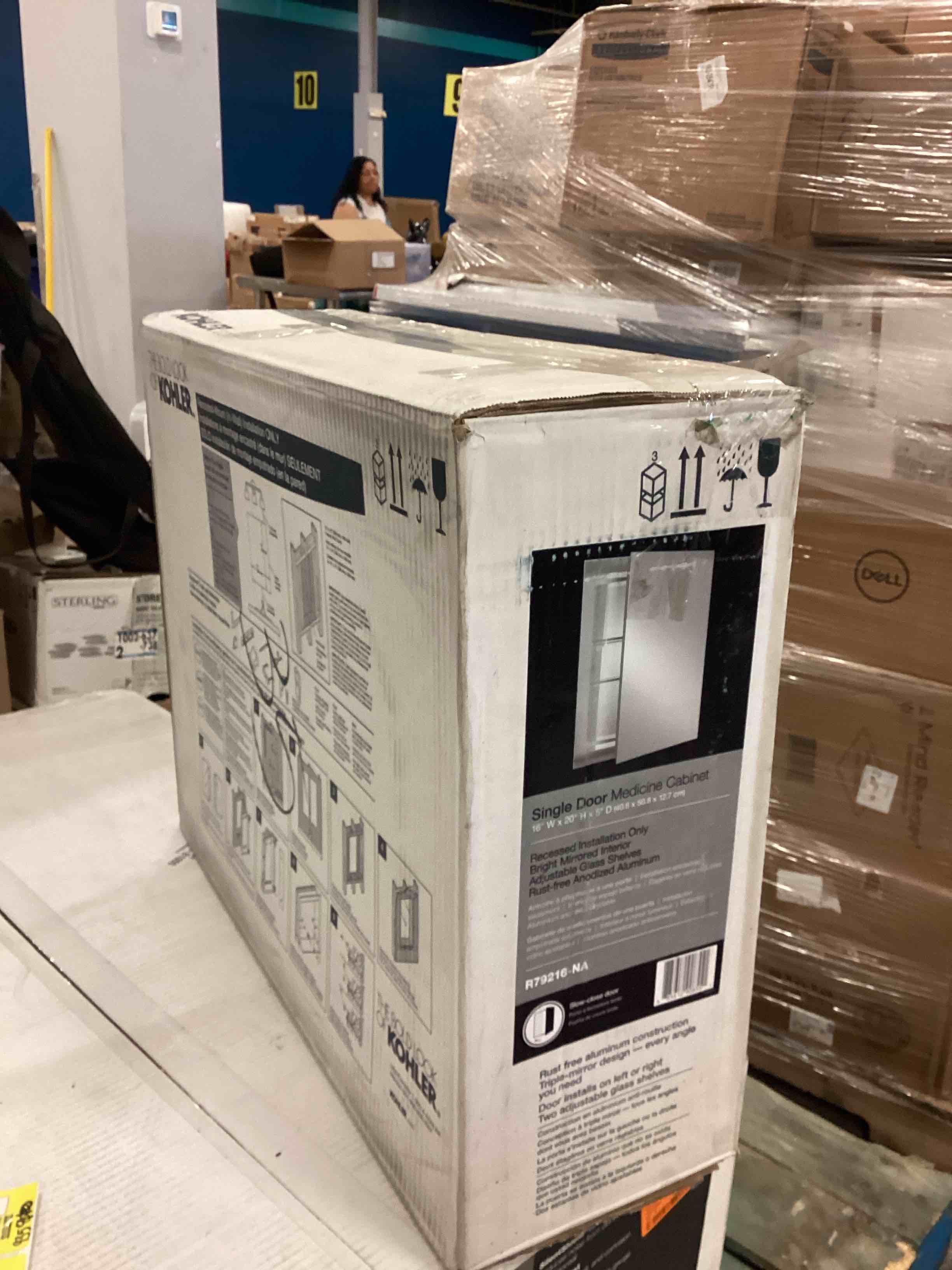 https://s3.amazonaws.com/lotting-images-prod/bidfta/YEL6263760_1717159127228.jpeg