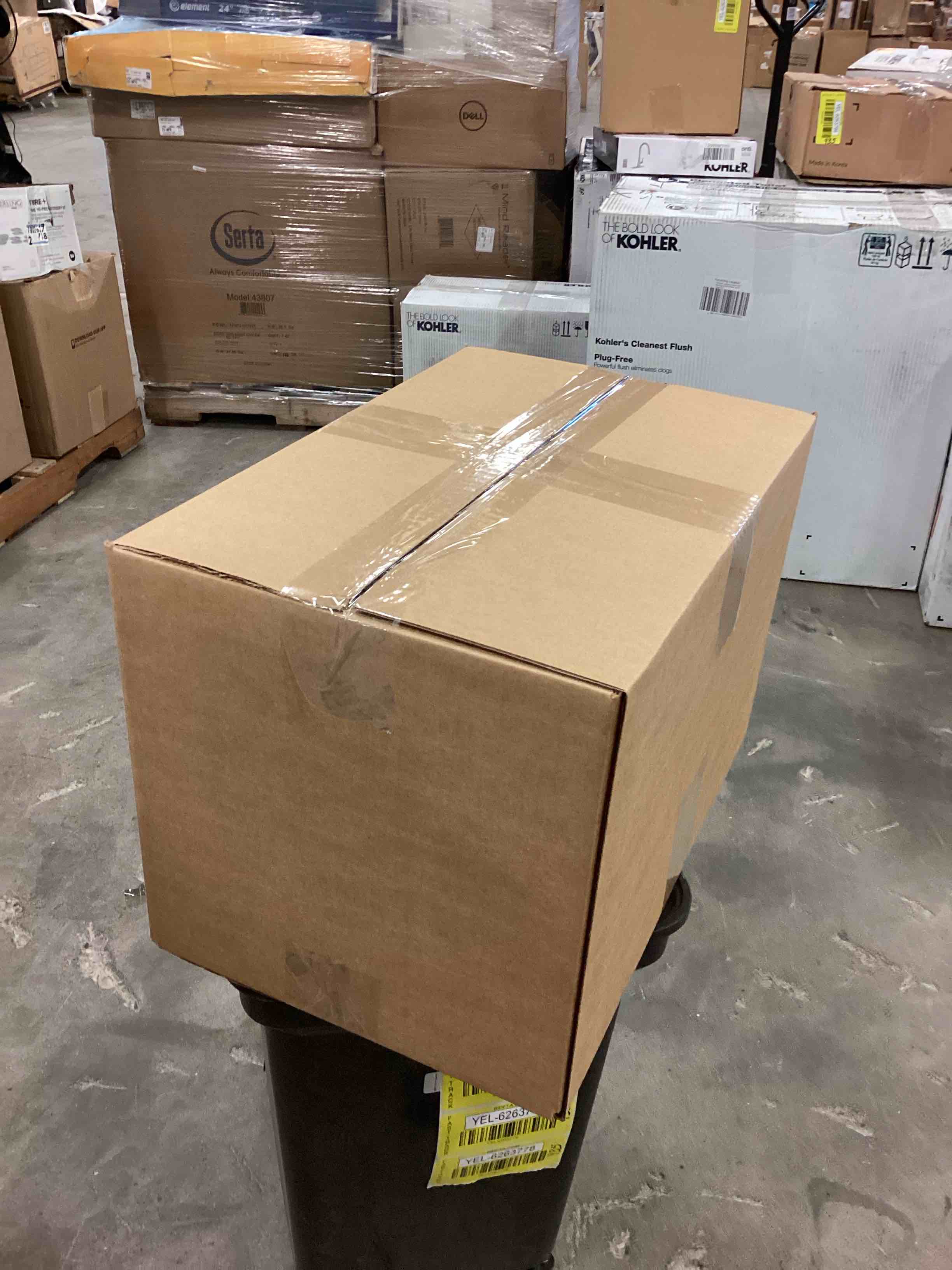 https://s3.amazonaws.com/lotting-images-prod/bidfta/YEL6263801_1717163371716.jpeg