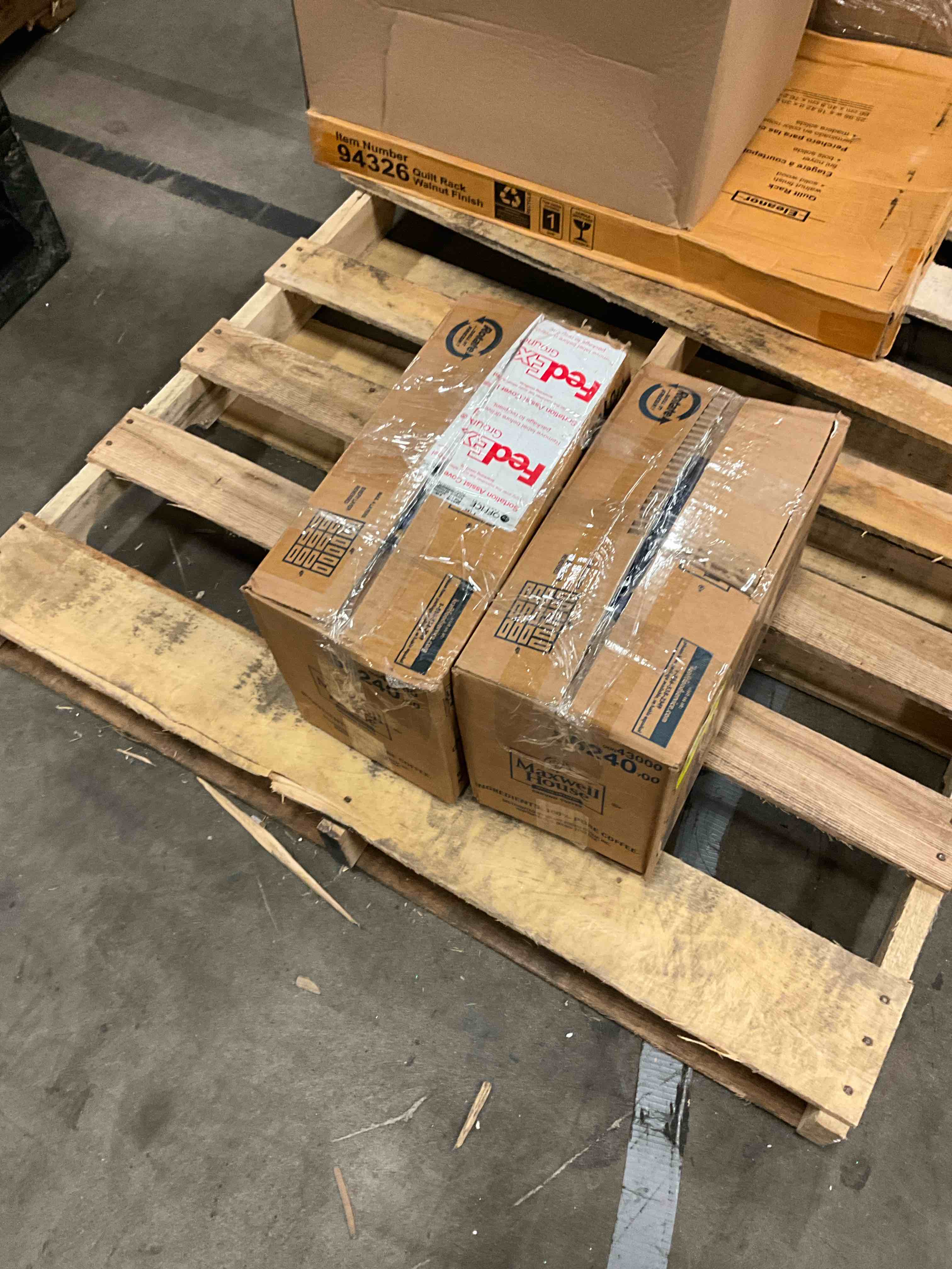 https://s3.amazonaws.com/lotting-images-prod/bidfta/YEL6268297_1717509383393.jpeg