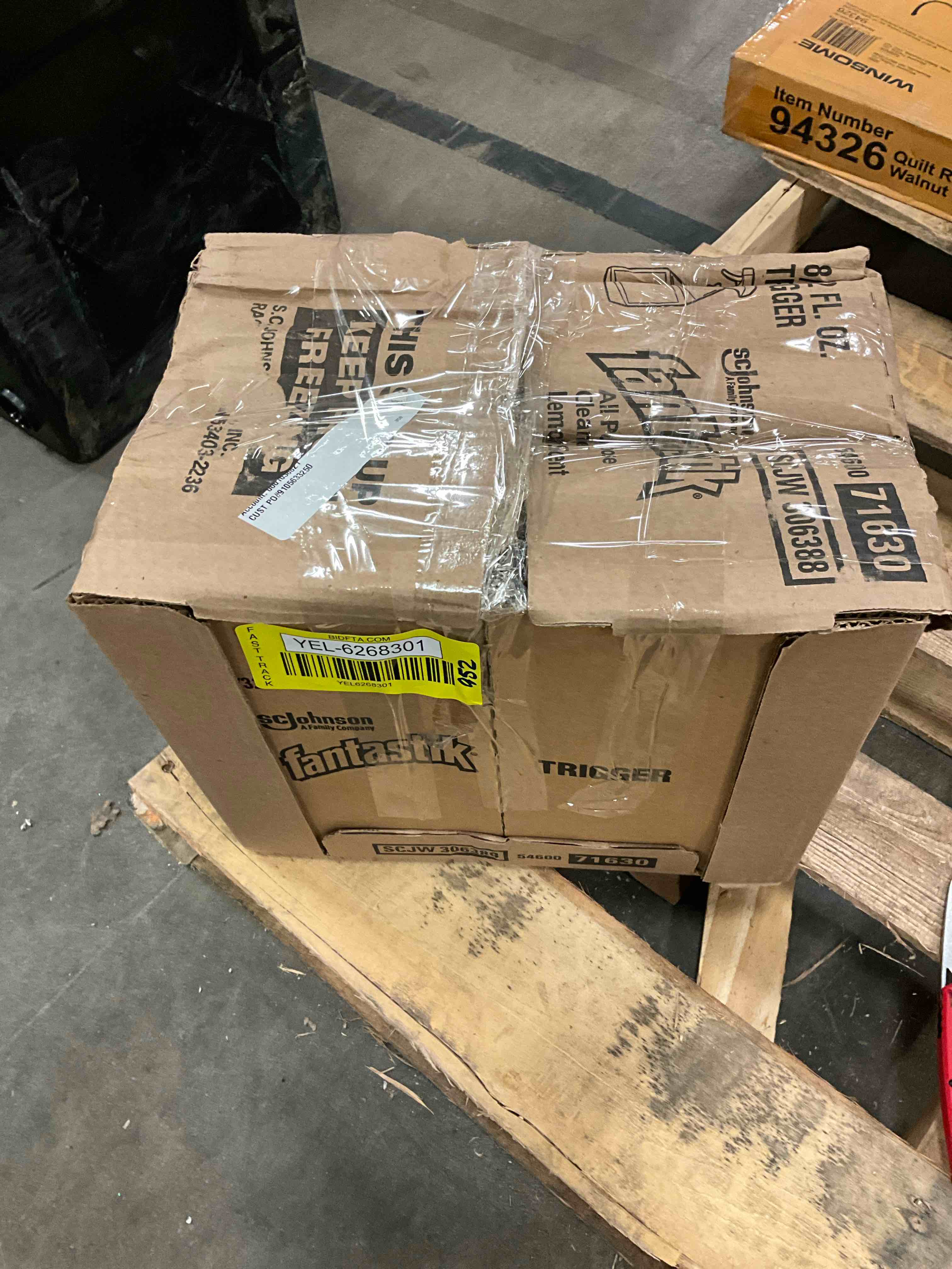 https://s3.amazonaws.com/lotting-images-prod/bidfta/YEL6268301_1717510880557.jpeg