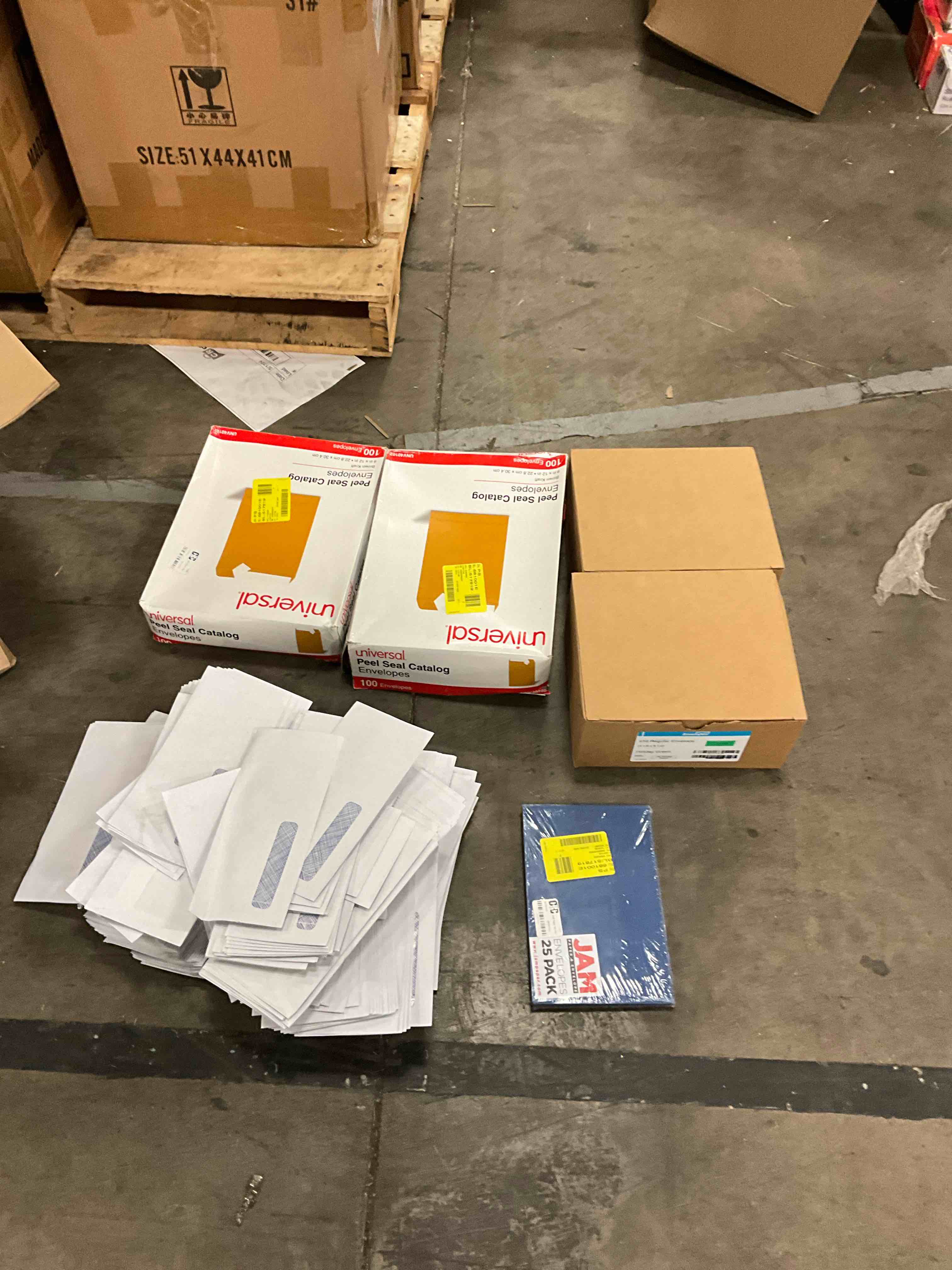 https://s3.amazonaws.com/lotting-images-prod/bidfta/YEL6268321_1717530485948.jpeg