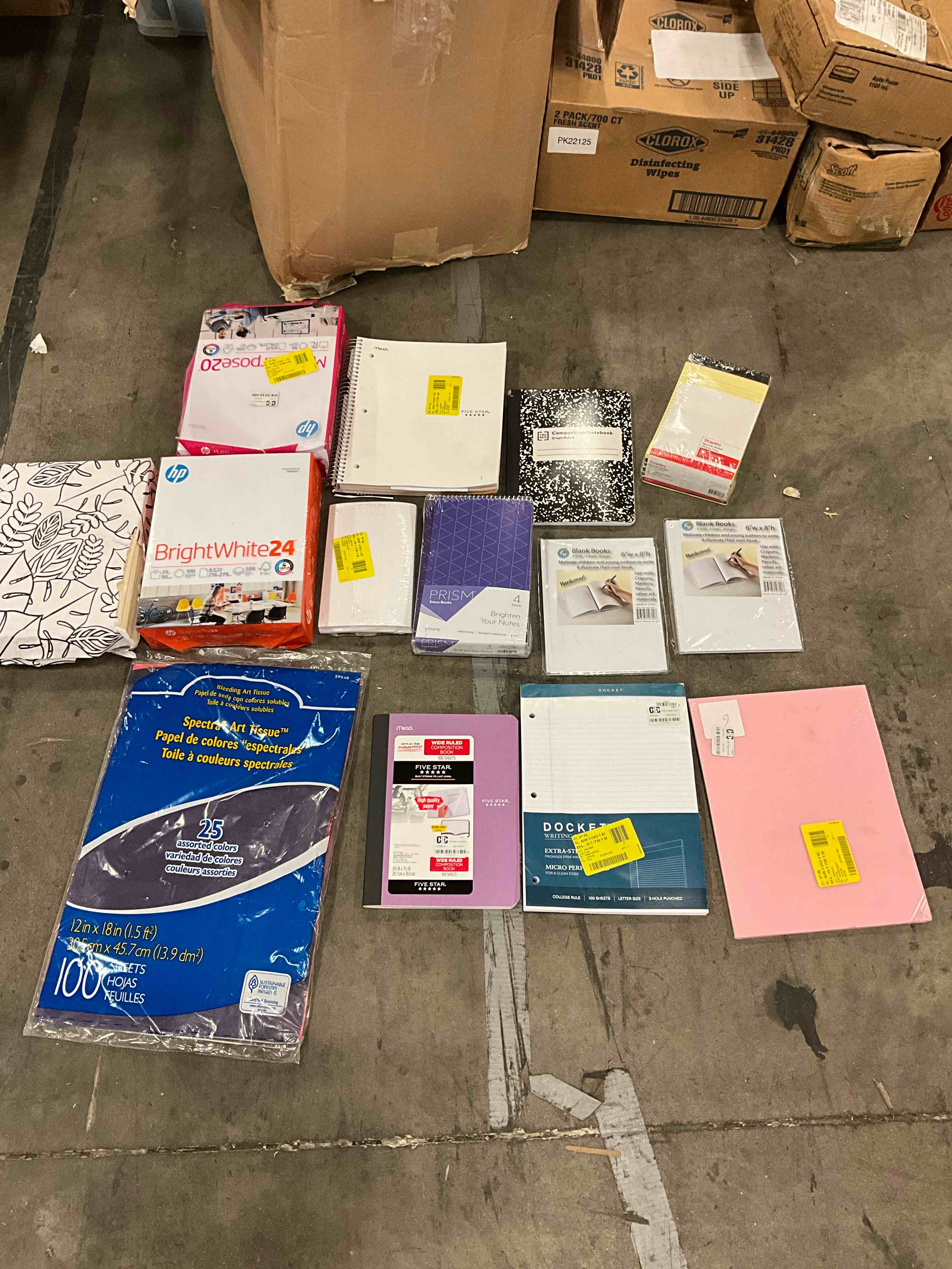 https://s3.amazonaws.com/lotting-images-prod/bidfta/YEL6268322_1717531132794.jpeg