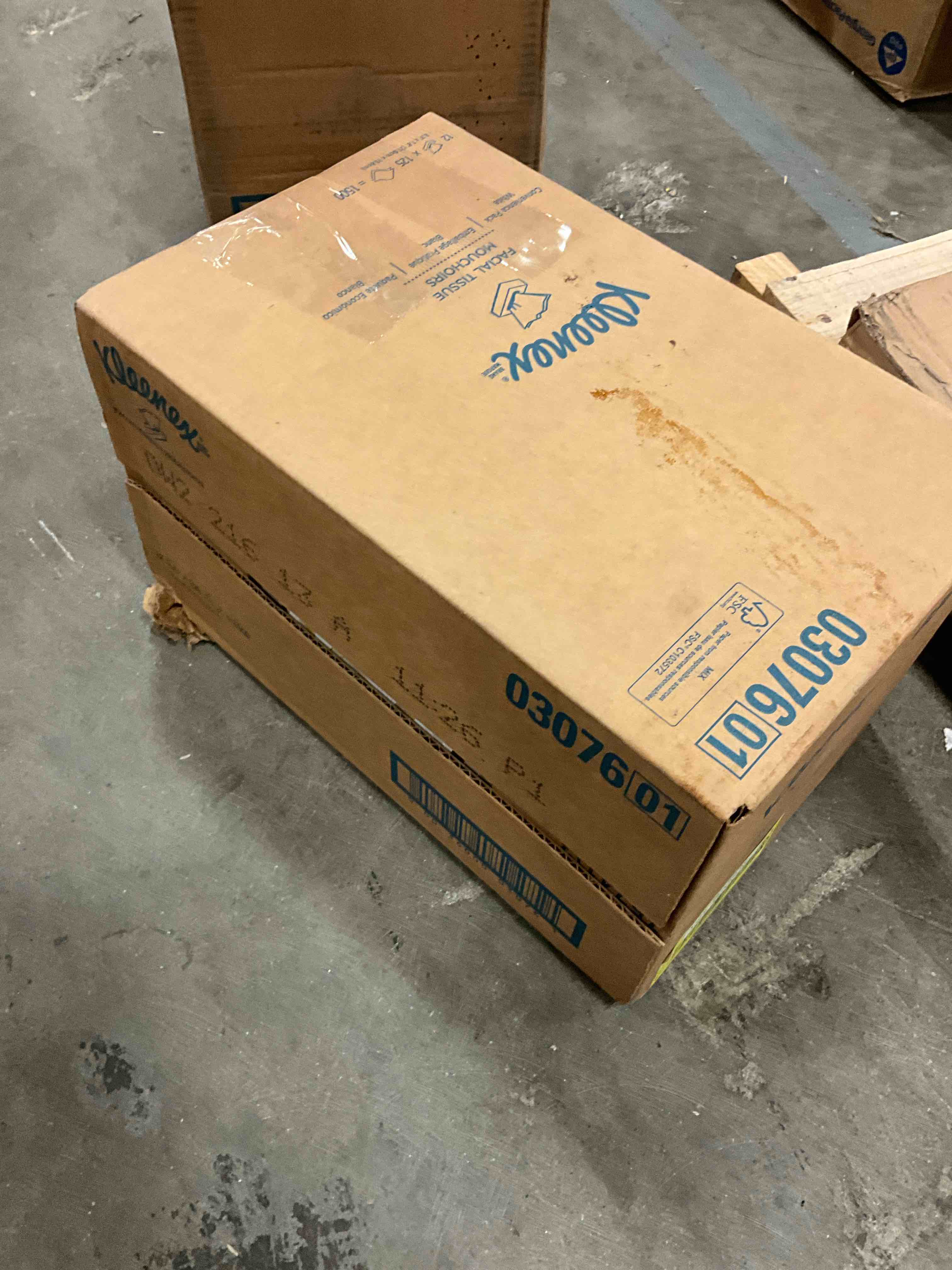 https://s3.amazonaws.com/lotting-images-prod/bidfta/YEL6268388_1717610051279.jpeg