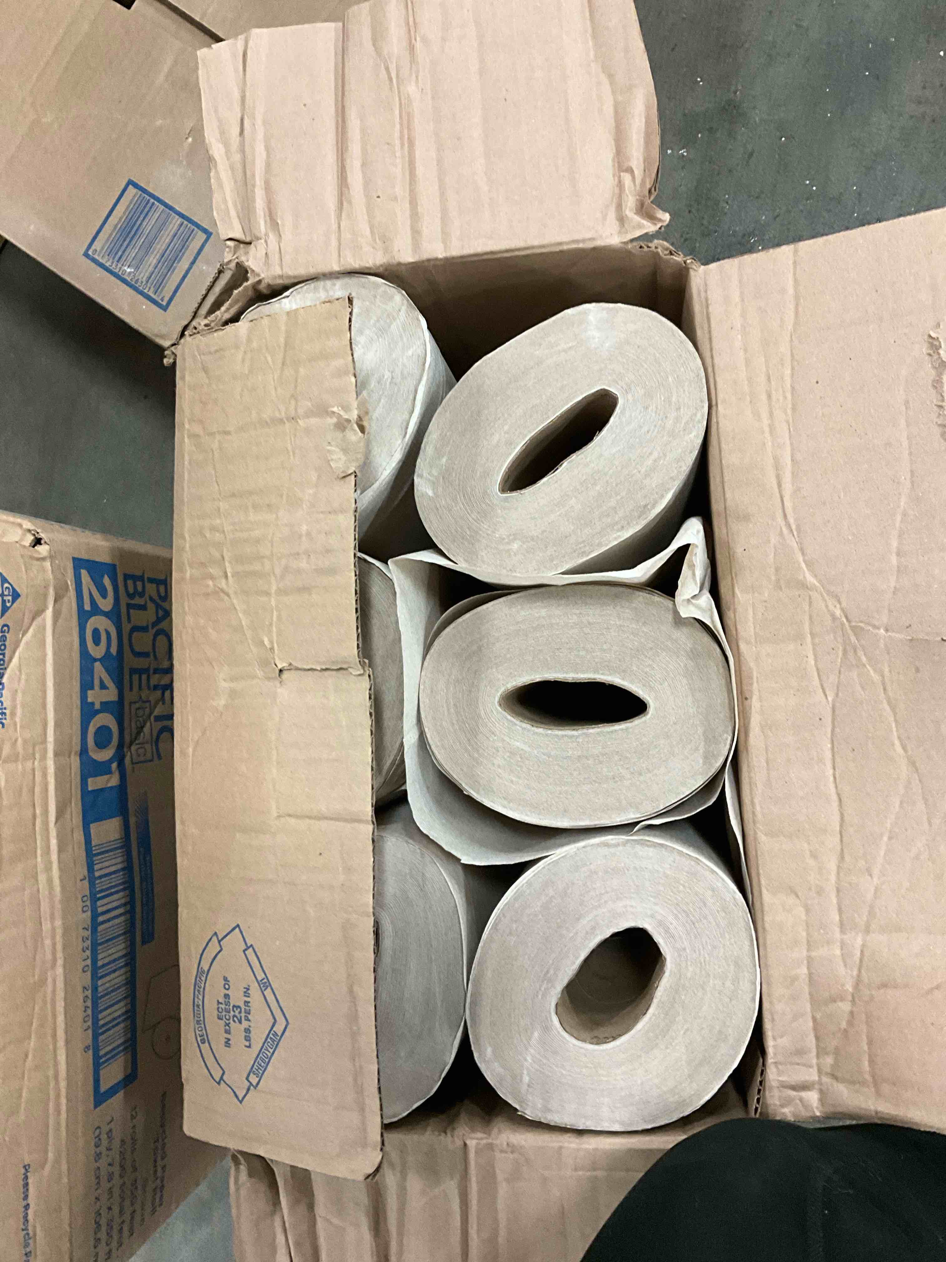 https://s3.amazonaws.com/lotting-images-prod/bidfta/YEL6268397_1717611490302.jpeg